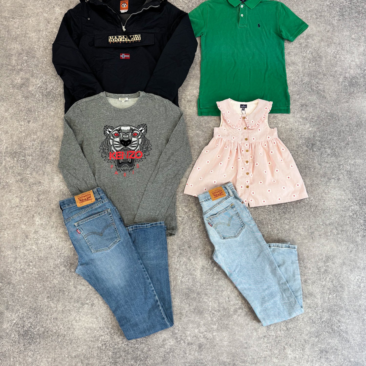 enfant-baby-kids-4-16-ans-ete-pantalon-tee-shirt-robe-shorts-combinaison-jupes-polo-fille-garcon-brand-marques-levi-s-ralph-lauren-lacoste-grossiste-moderne-vetement-friperie-wholesaler-seconde-main-80-90-2000-2010-french-pick