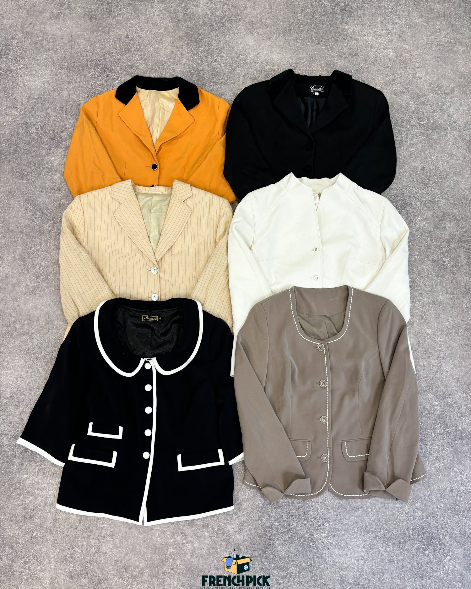 Blazer-annees-80-90-femme-marque-moderne-vintage-vetement-grossiste-friperie-wholesaler-seconde-main-occasion-textile-piece-80-90-2000-2010