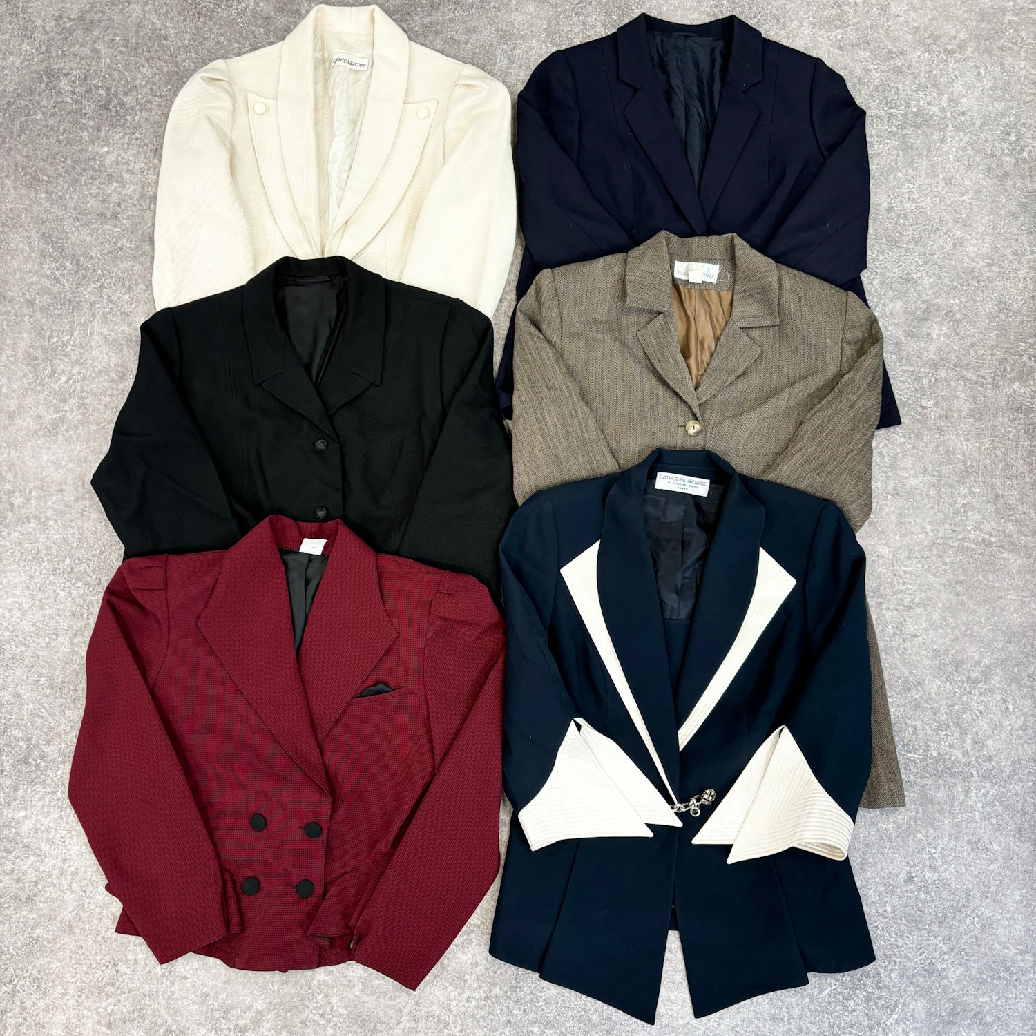 Blazer-annees-80-90-femme-marque-moderne-vintage-vetement-grossiste-friperie-wholesaler-seconde-main-occasion-textile-piece-80-90-2000-2010