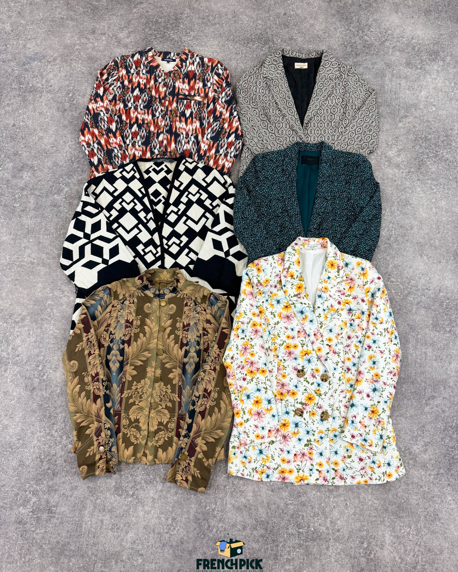 blazer-a-motifs-femme-marque-moderne-vintage-vetement-grossiste-friperie-wholesaler-seconde-main-occasion-textile-piece-80-90-2000-2010