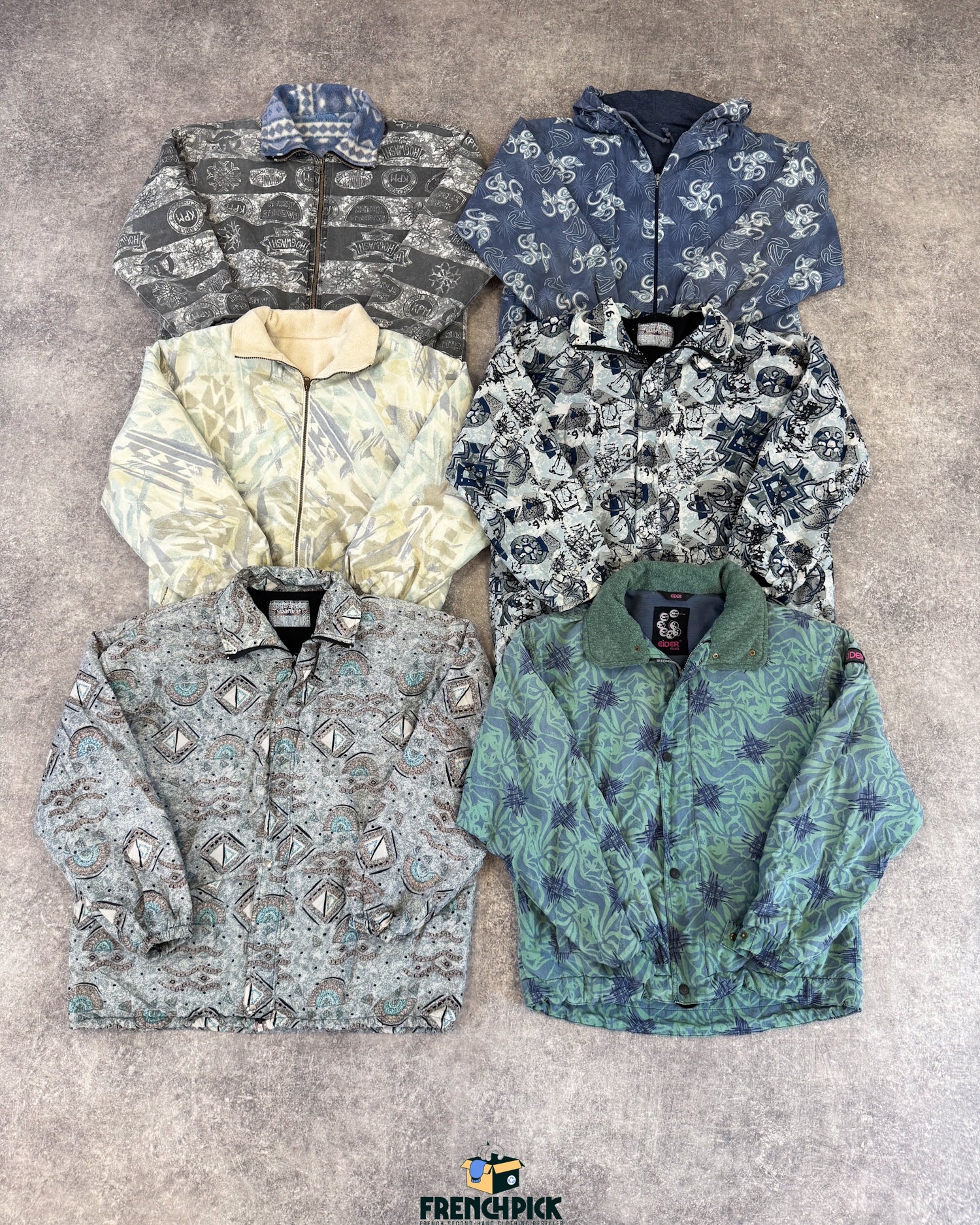 blouson-veste-annees-90-motifs-ethniques-graphique-hiver-polaire-femme-homme-vintage-vetement-grossiste-friperie-wholesaler-seconde-main-marque-occasion-textile-piece-annees-80-90-2000-2010-french-pick