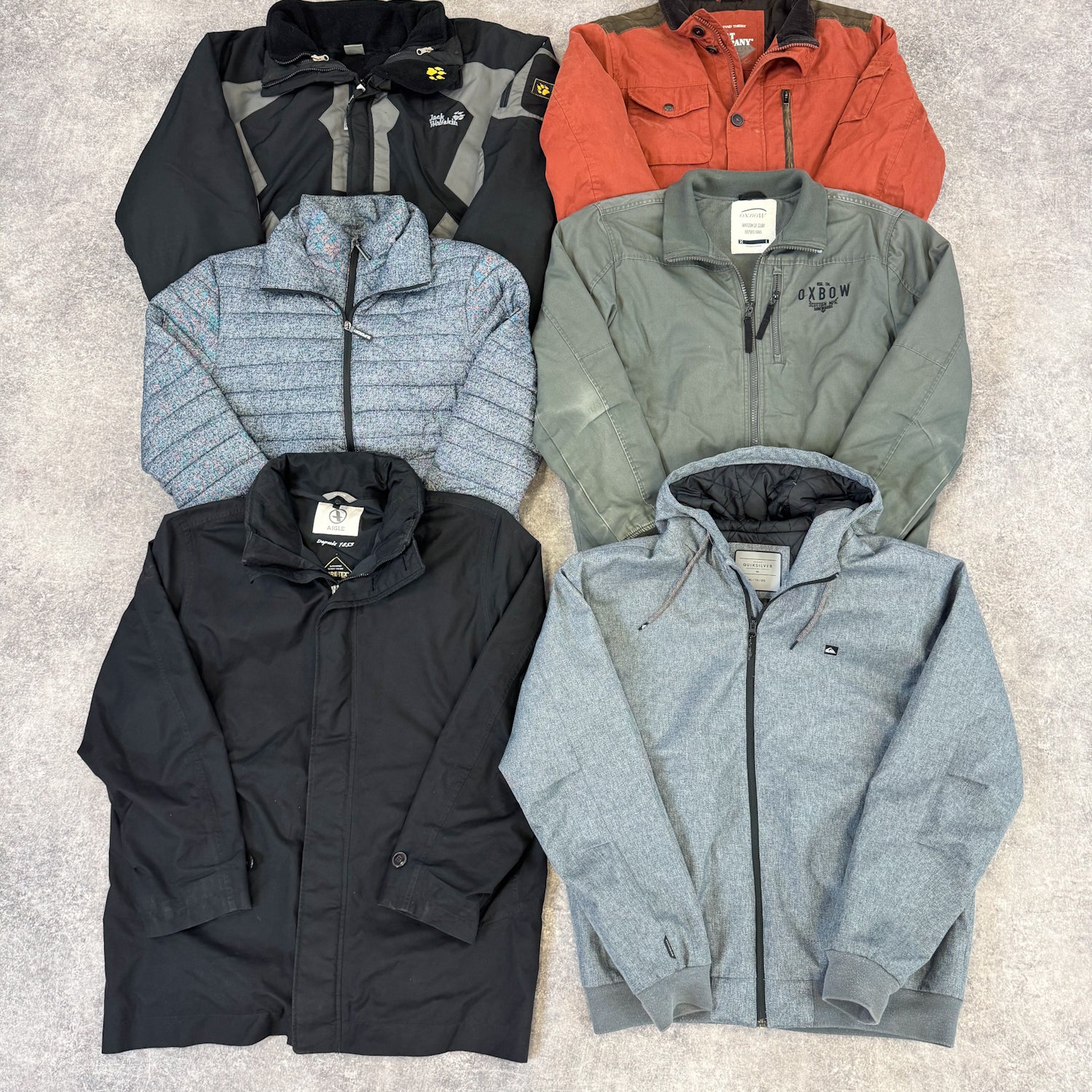 blouson-manteau-homme-moderne-vintage-vetement-grossiste-friperie-wholesaler-seconde-main-marque-occasion-textile-piece-annees-80-90-2000-2010-french-pick