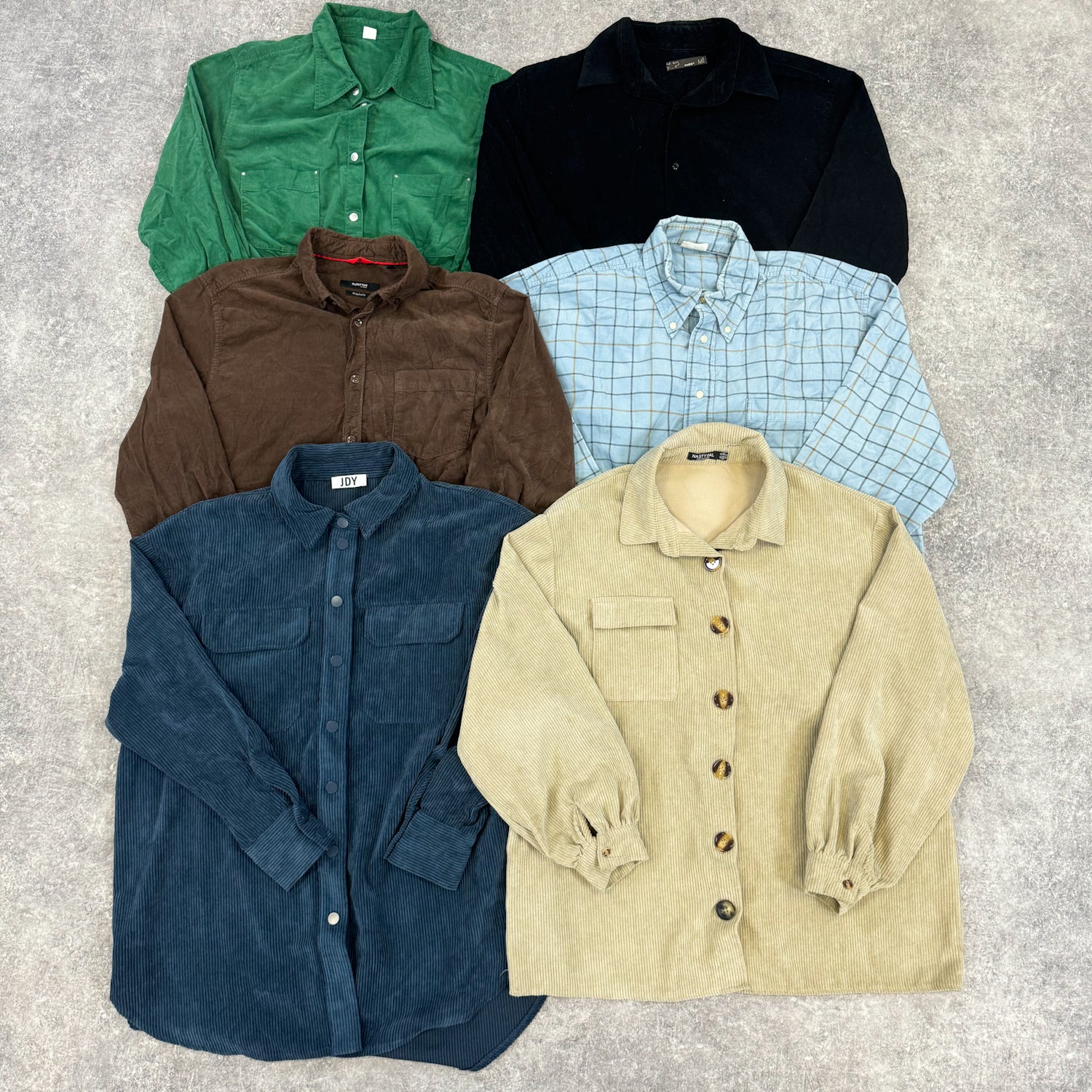 chemise-velour-grossiste-vintage-moderne-vetement-friperie-wholesaler-seconde-main-80-90-2000-2010