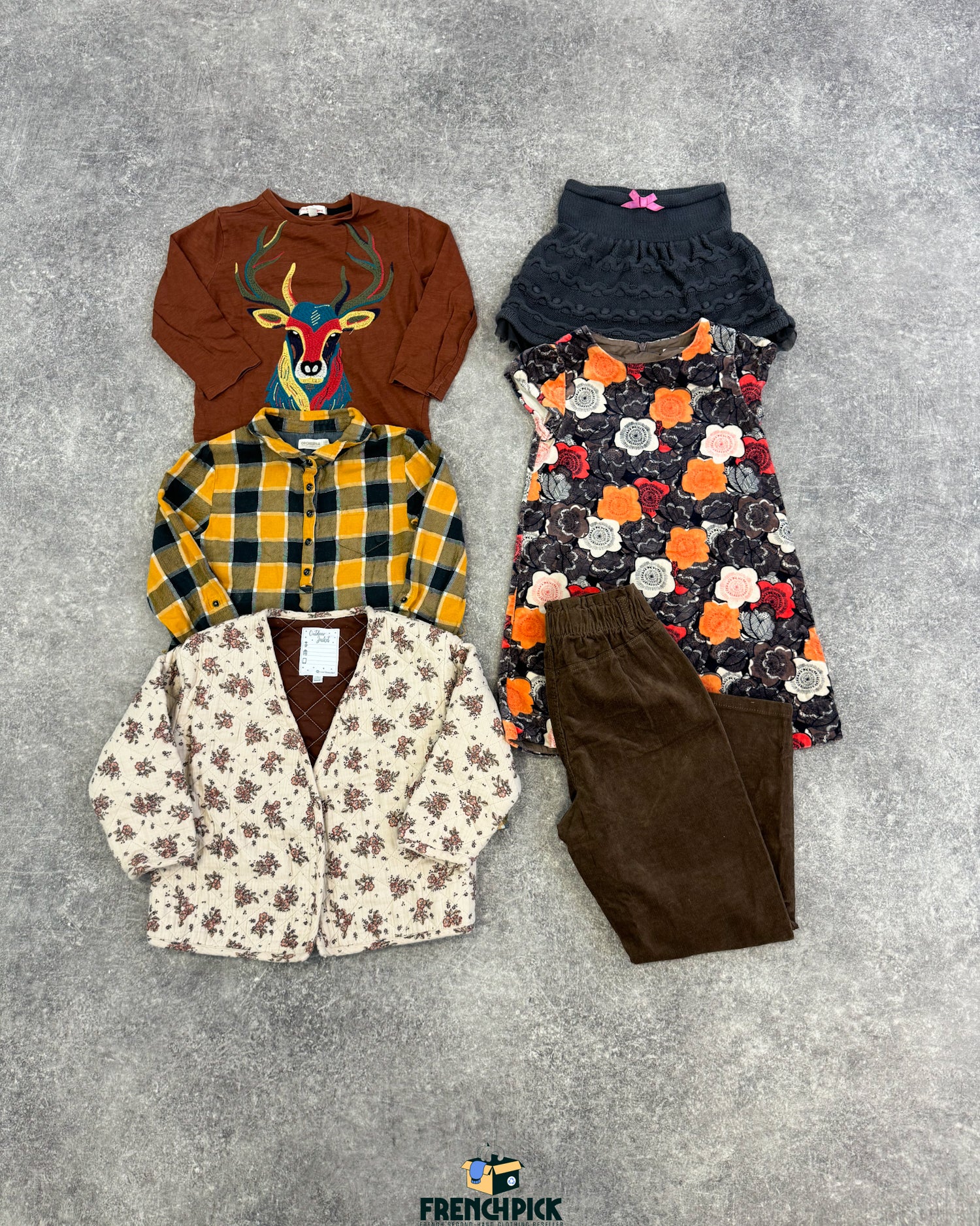 enfant-3-6-ans-pantalon-pull-robe-gilet-manteau-grossiste-vintage-moderne-vetement-friperie-wholesaler-seconde-main-80-90-2000-2010