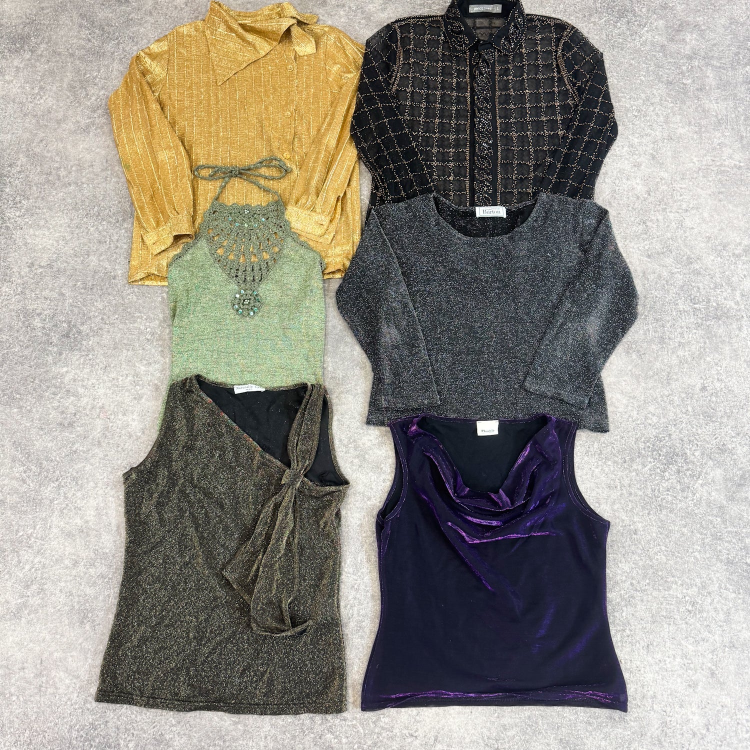 Vetements-tenues-fete-soiree-nouvel-an-noel-robe-paillettes-sequin-top-chemise-pantalon-femme-vintage-vetement-grossiste-friperie-wholesaler-seconde-main-marque-occasion-textile-piece-annees-80-90-2000-2010-french-pick