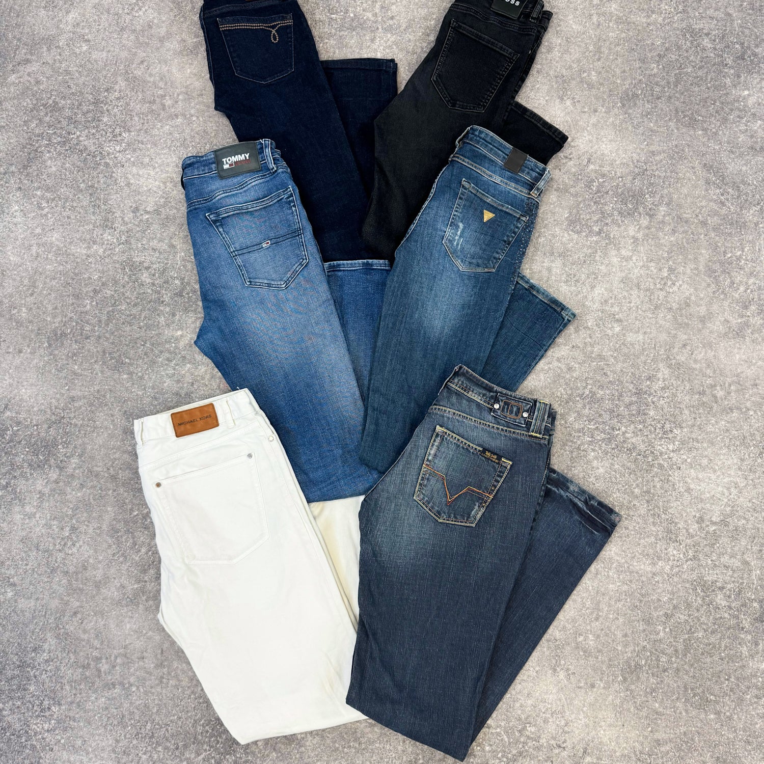 Jean-marques-brend-tommy-calvin-klein-gess-pierre-cardin-femme-vintage-moderne-vetement-grossiste-friperie-wholesaler-seconde-main-occasion-textile-piece-80-90-2000-2010-french-pick