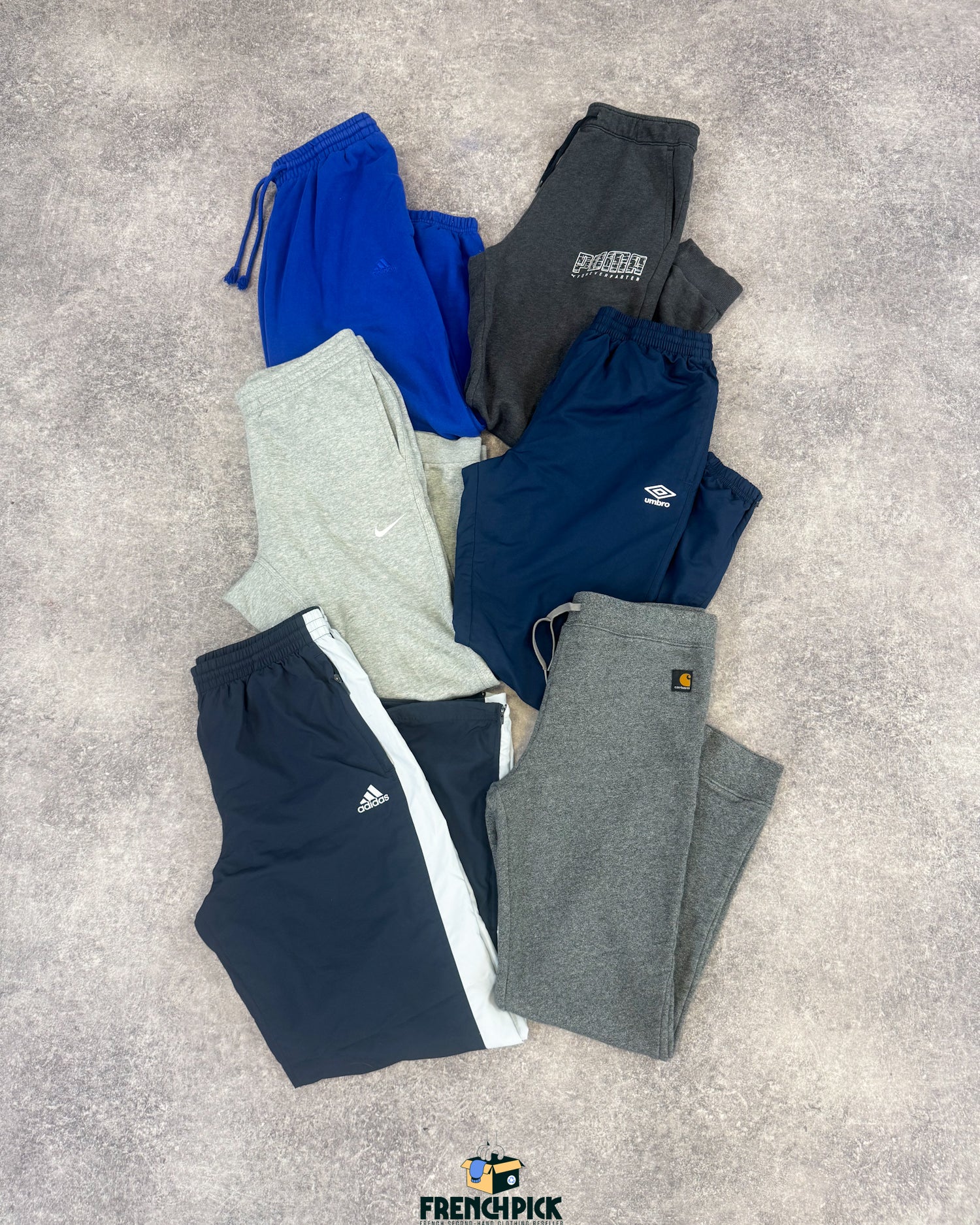 pantalon-jogging-homme-femme-marque-brand-adidas-nike-carhartt-lacoste-ralph-lauren-reebok-puma-moderne-vintage-vetement-grossiste-friperie-wholesaler-seconde-main-marque-occasion-textile-piece-80-90-2000-2010-french-pick