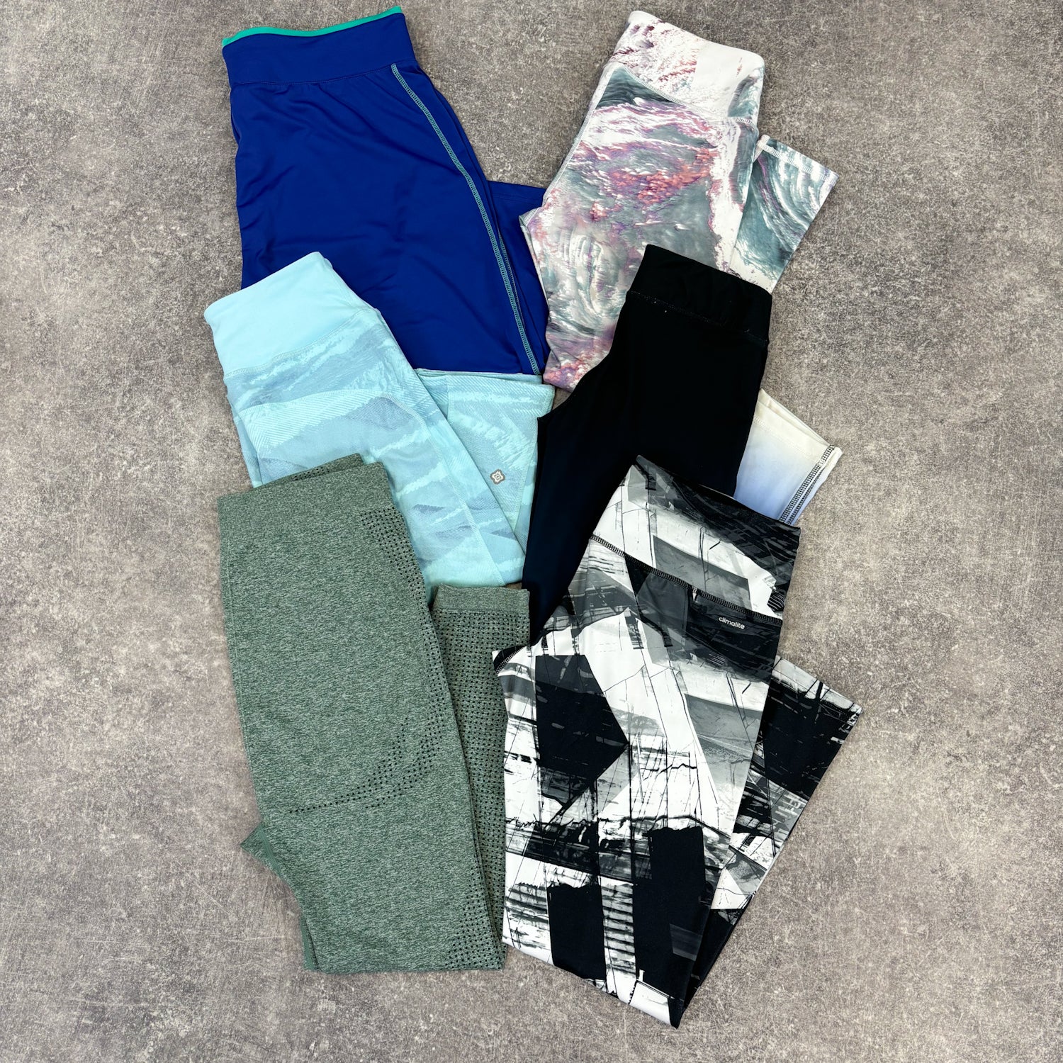 legging-sport-fitness-foot-football-running-course-tennis-femme-marque-moderne-vintage-vetement-grossiste-friperie-wholesaler-seconde-main-occasion-textile-piece-80-90-2000-2010