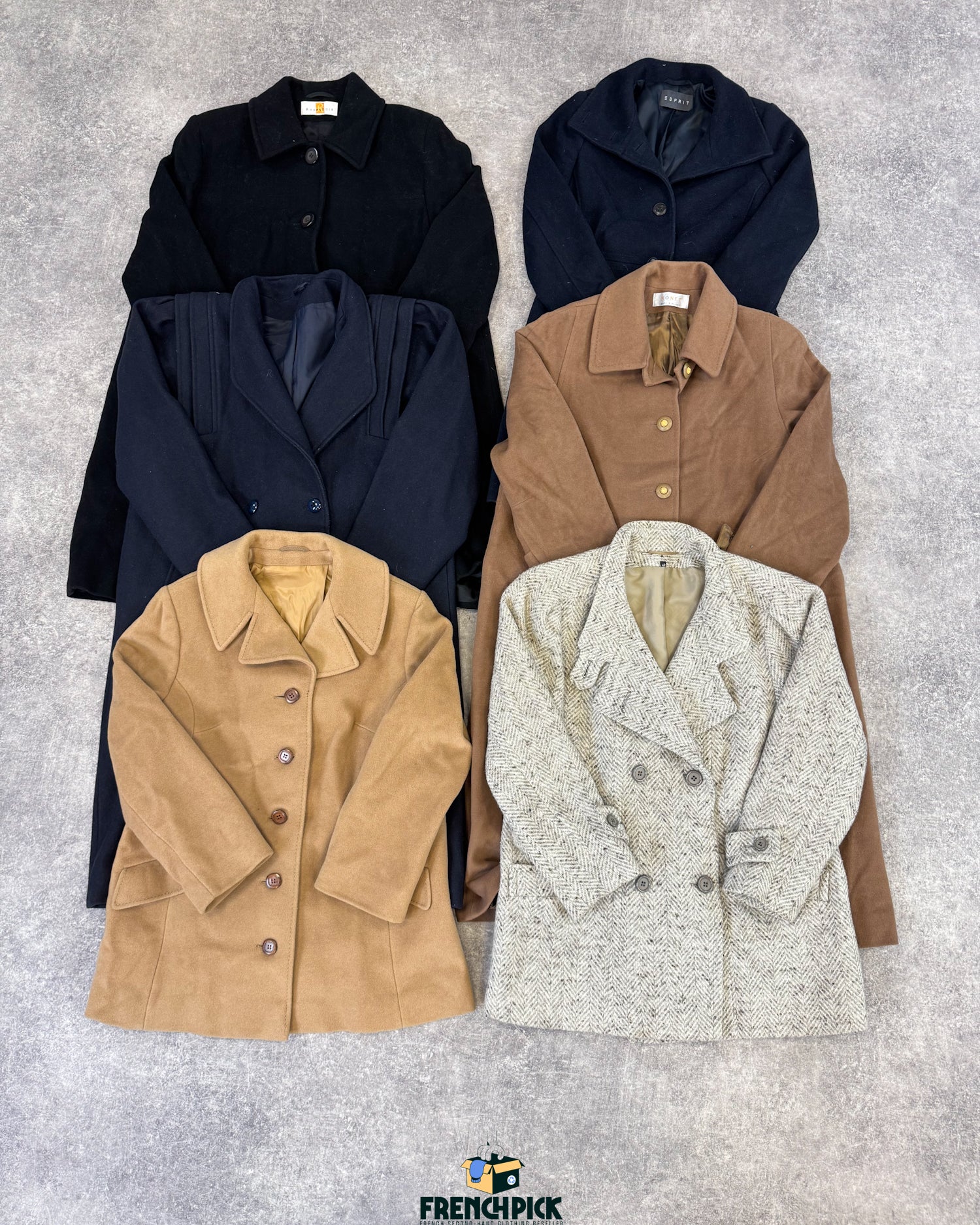 manteau-laine-femme-moderne-vintage-moderne-vetement-grossiste-friperie-wholesaler-seconde-main-marque-occasion-textile-piece-annees-80-90-2000-2010-french-pick