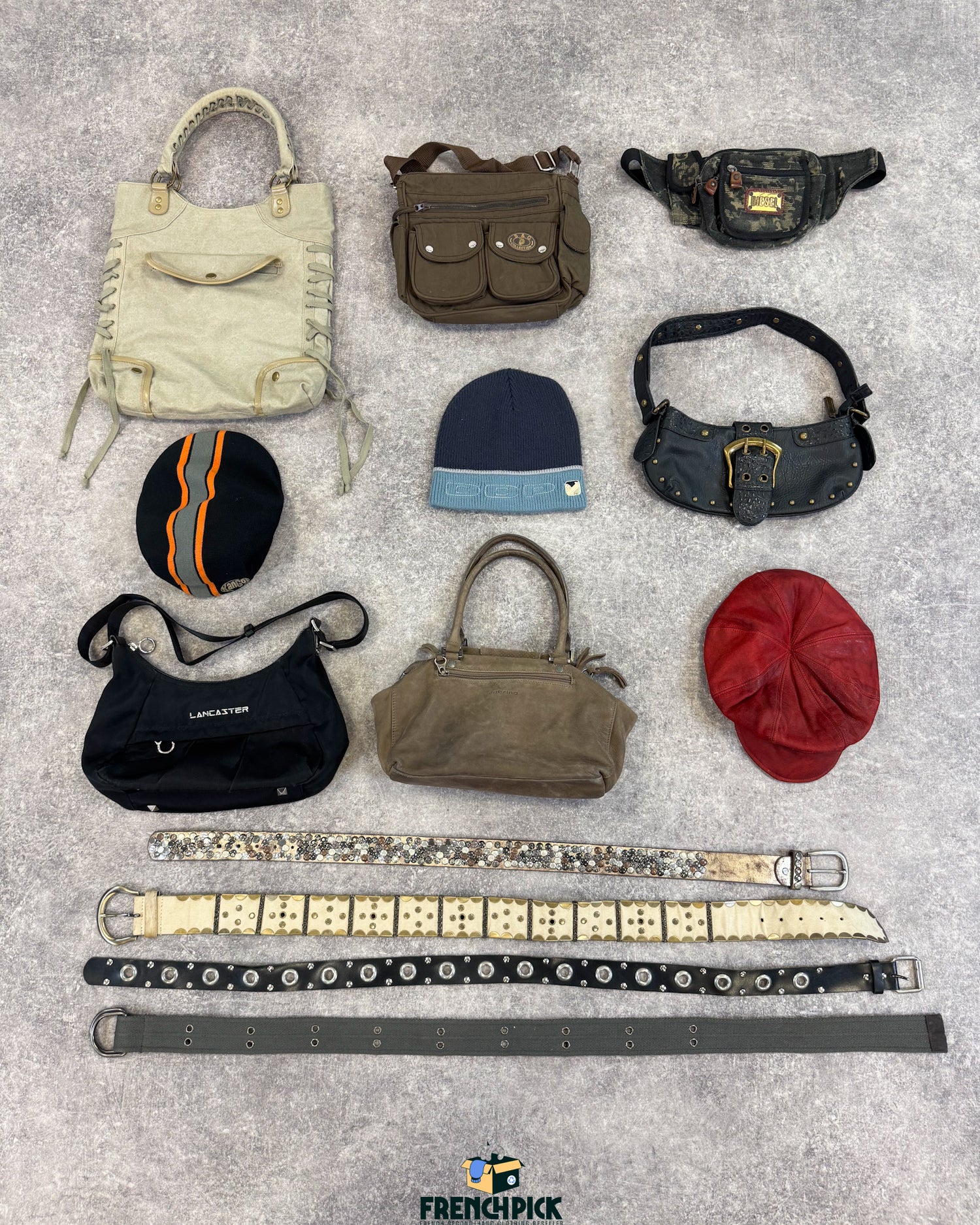 accessoires-Y2K-annees-2000-femme-homme-vintage-vetement-grossiste-friperie-wholesaler-seconde-main-marque-occasion-textile-piece-annees-80-90-2000-2010-french-pick