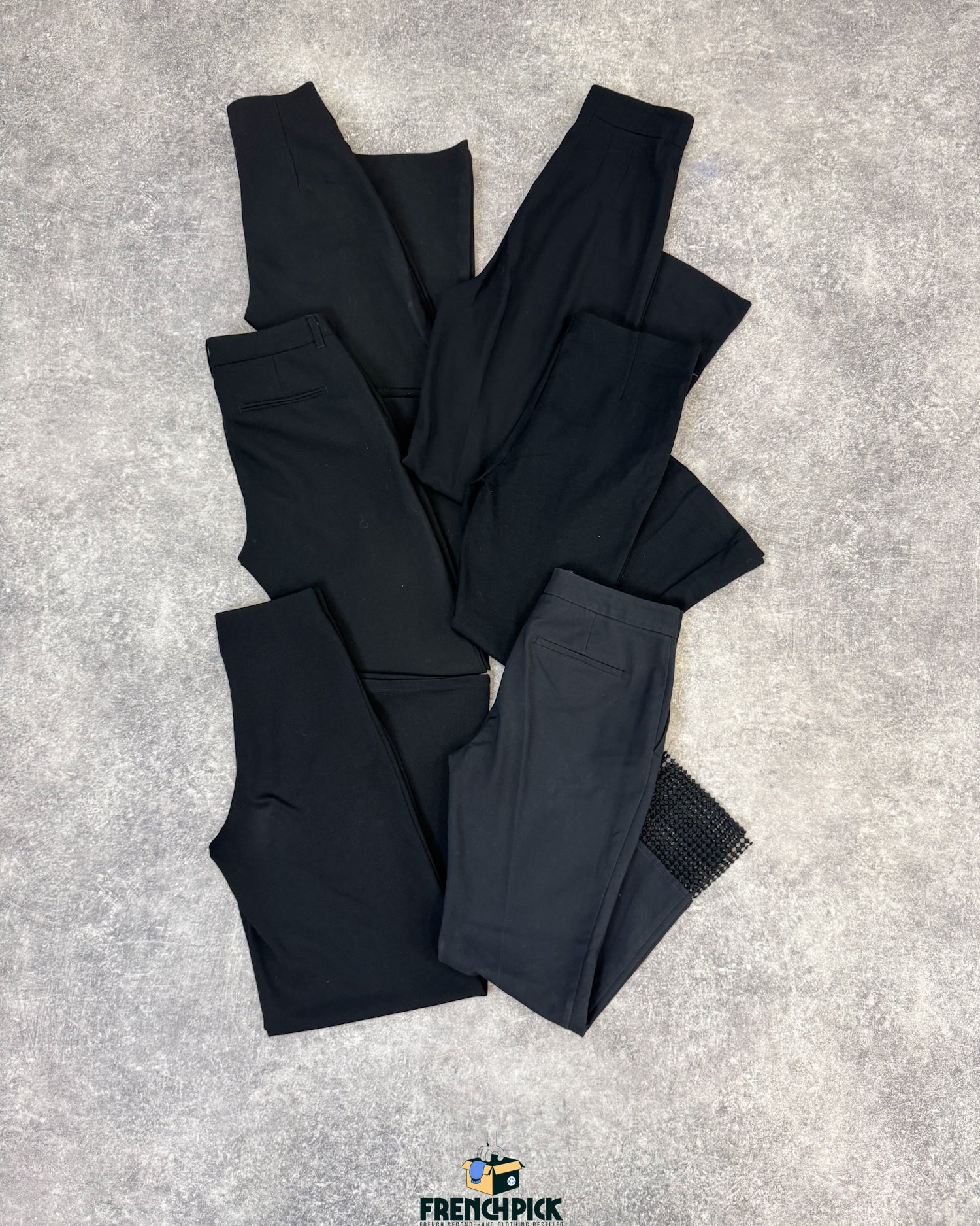 Pantalon-fluide-noir-femme-moderne-vetement-grossiste-friperie-wholesaler-seconde-main-marque-occasion-textile-piece-annees-80-90-2000-2010-french-pick