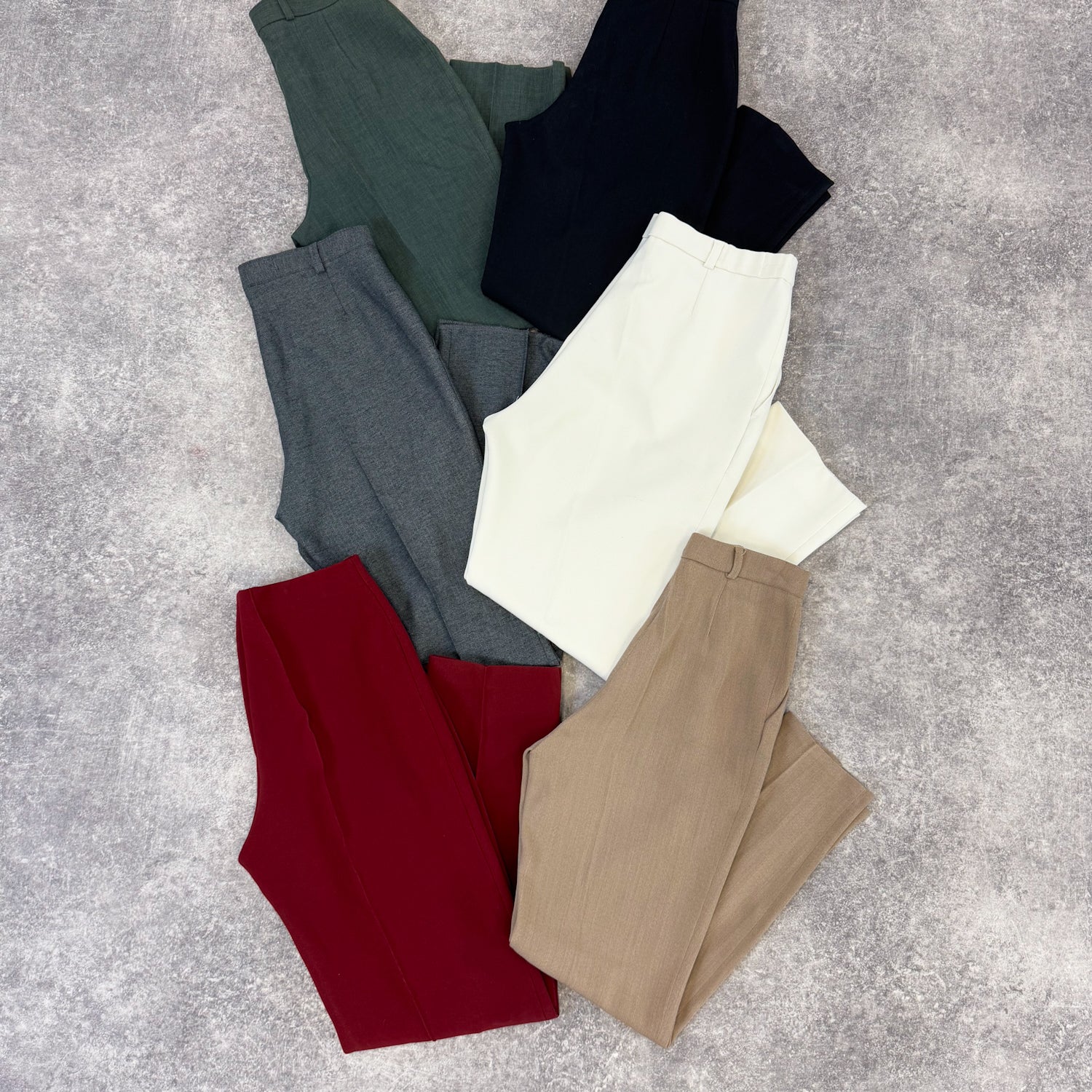 Pantalon-tailleur-femme-vintage-vetement-grossiste-friperie-wholesaler-seconde-main-marque-occasion-textile-piece-annees-80-90-2000-2010-french-pick