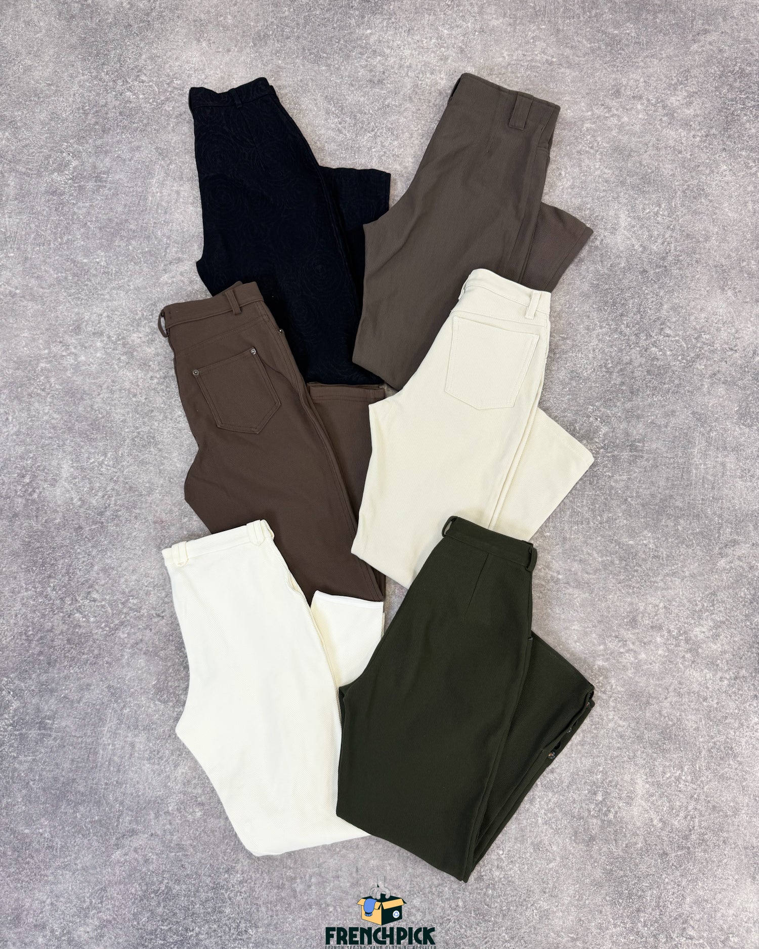 Pantalon-fusele-femme-vintage-vetement-grossiste-friperie-wholesaler-seconde-main-marque-occasion-textile-piece-annees-80-90-2000-2010-french-pick