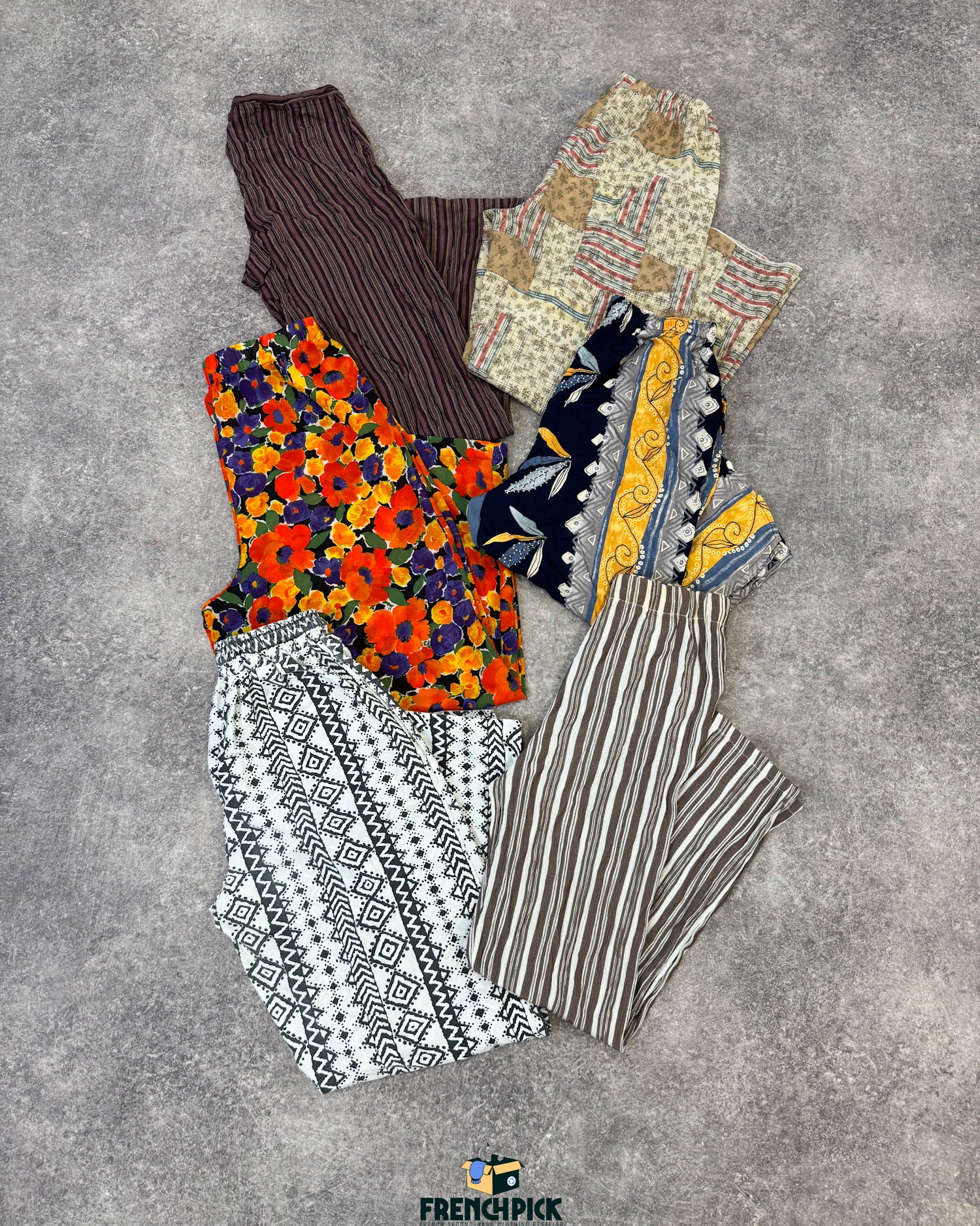 pantalon-fluide-retour-de-plage-leger-ample-vintage-moderne-vetement-grossiste-friperie-wholesaler-seconde-main-marque-occasion-textile-piece-annees-80-90-2000-2010-french-pick