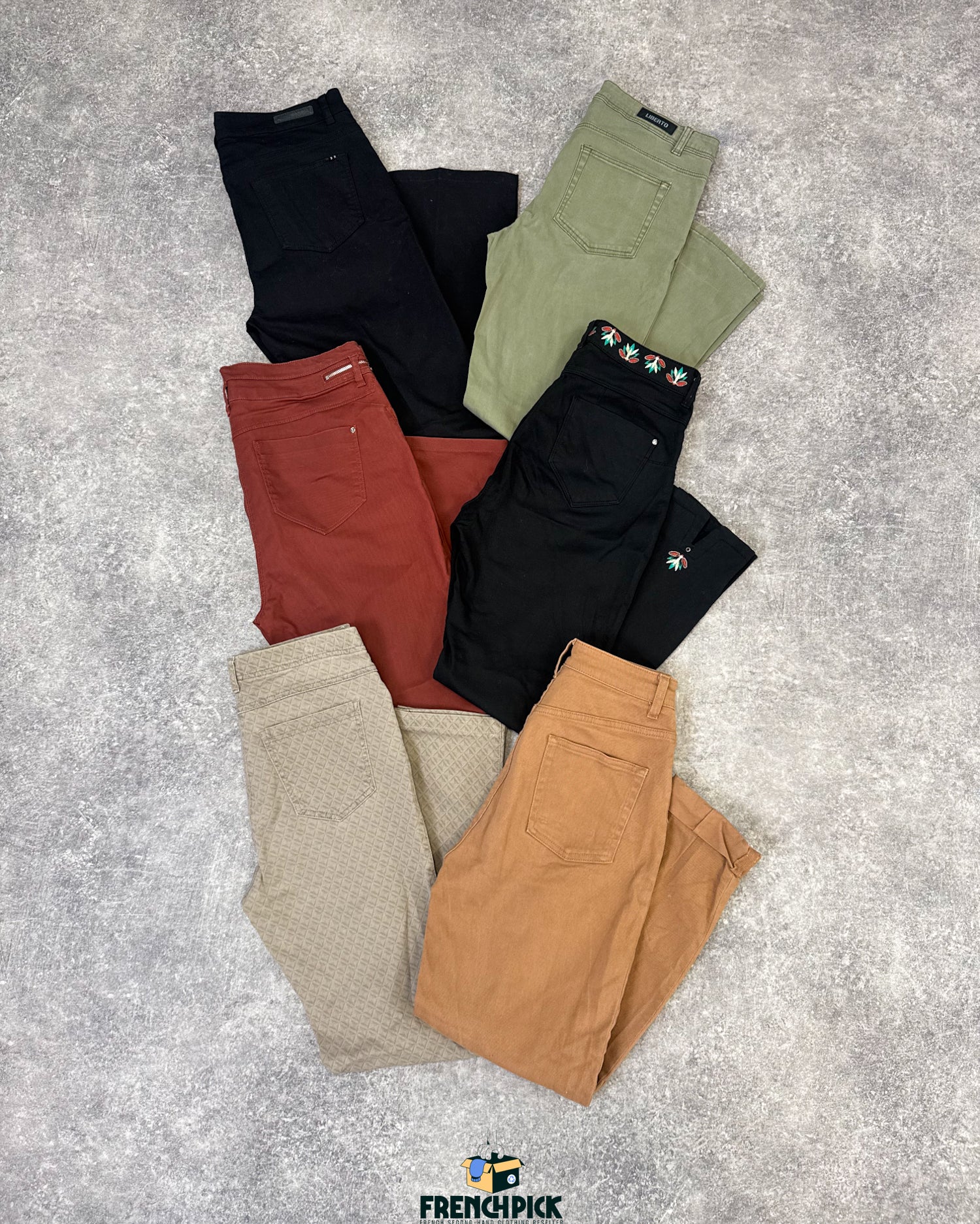 Pantalon-stretch-extensible-femme-moderne-vetement-grossiste-friperie-wholesaler-seconde-main-marque-occasion-textile-piece-annees-80-90-2000-2010-french-pick