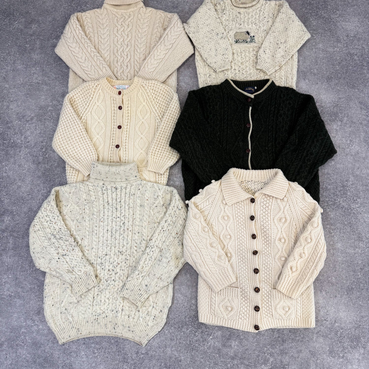 Pull-irlandais-laine-mouton-femme-homme-moderne-vintage-vetement-grossiste-friperie-wholesaler-seconde-main-marque-occasion-textile-piece-80-90-2000-2010-french-pick