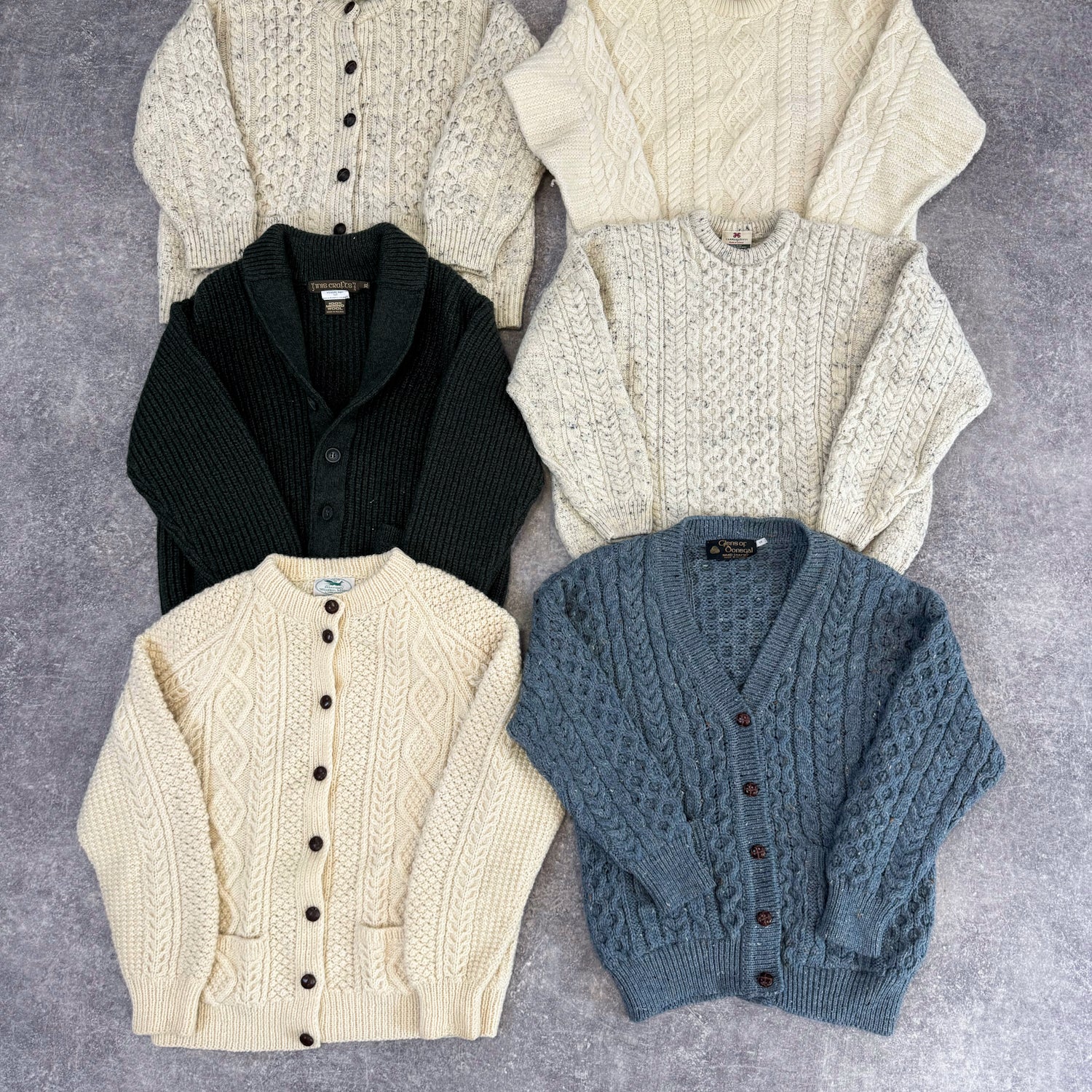 Pull-irlandais-laine-mouton-femme-homme-moderne-vintage-vetement-grossiste-friperie-wholesaler-seconde-main-marque-occasion-textile-piece-80-90-2000-2010-french-pick