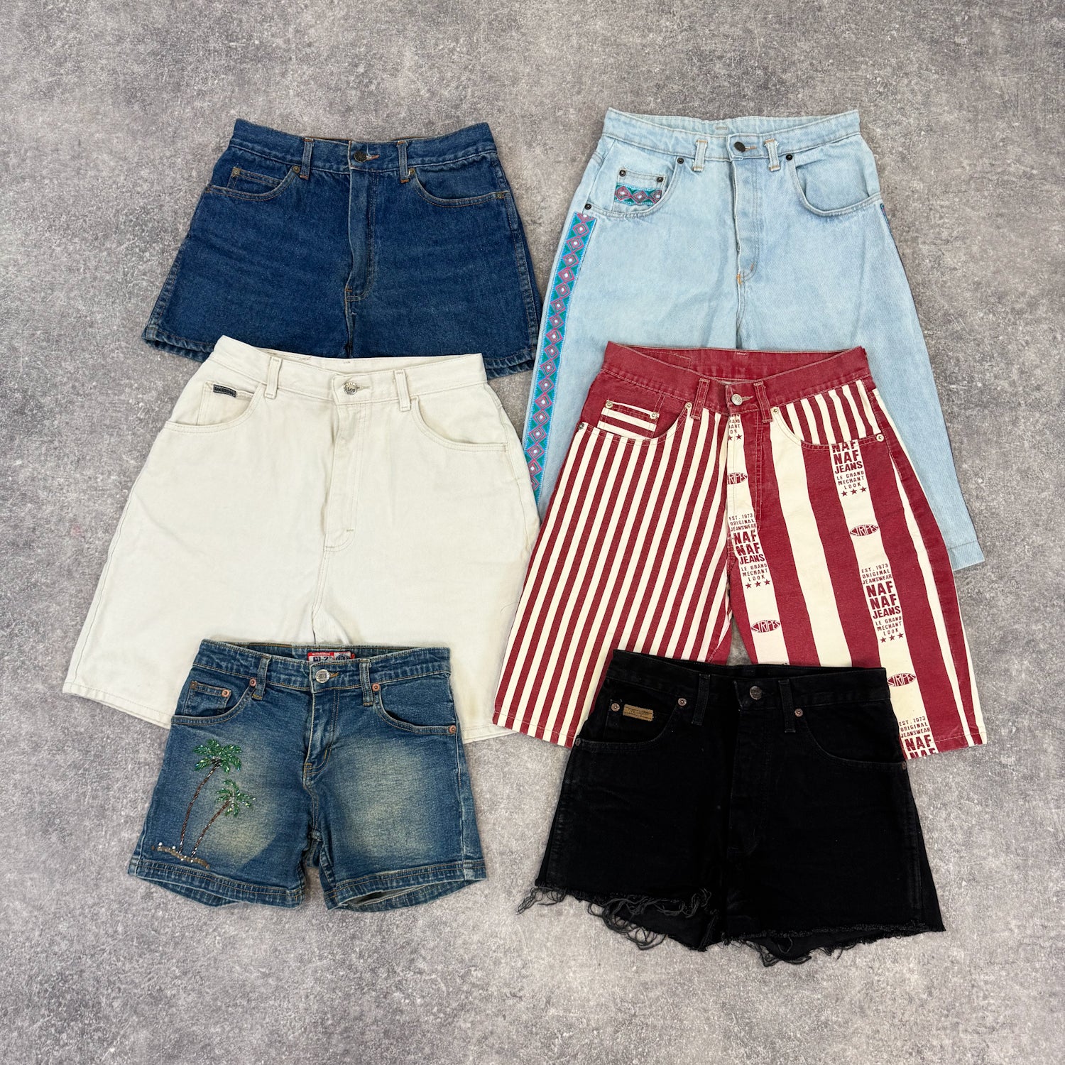 short-en-jean-femme-marque-moderne-vintage-vetement-grossiste-friperie-wholesaler-seconde-main-occasion-textile-piece-80-90-2000-2010