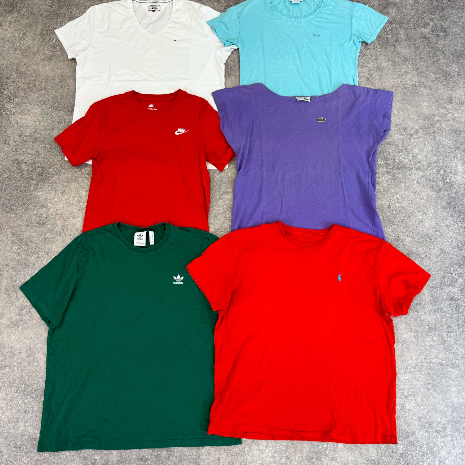 t-shirt-homme-femme-marque-brand-adidas-nike-carhartt-lacoste-ralph-lauren-reebok-puma-moderne-vintage-vetement-grossiste-friperie-wholesaler-seconde-main-marque-occasion-textile-piece-80-90-2000-2010-french-pick