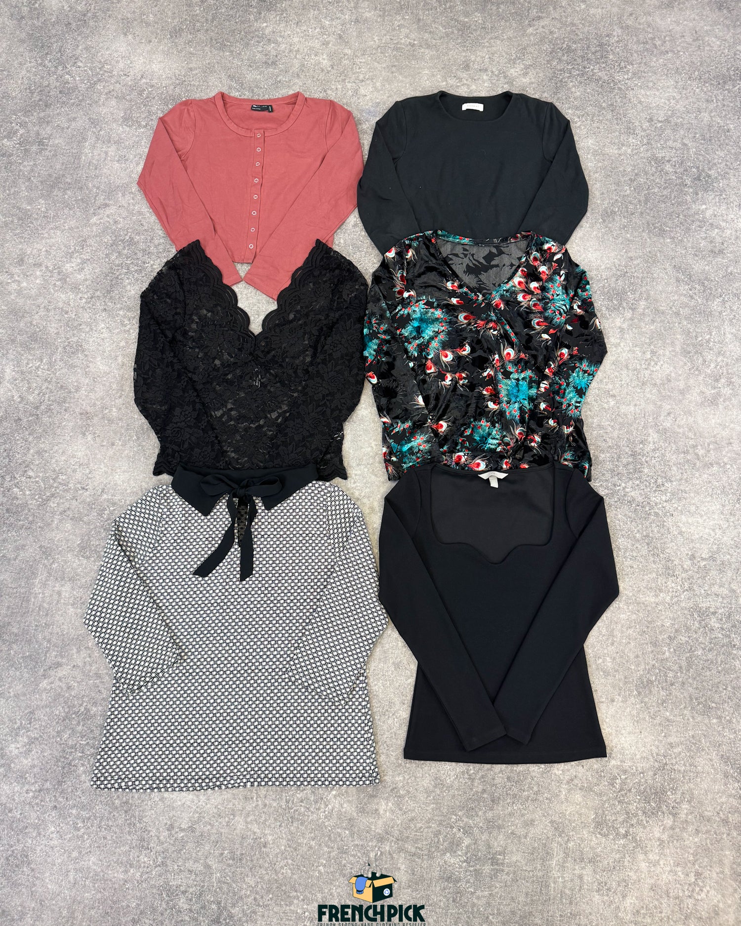 top-hiver-femme-moderne-vetement-zara-pull-and-bear-marque-grossiste-friperie-wholesaler-seconde-main-marque-occasion-textile-piece-annees-80-90-2000-2010-french-pick