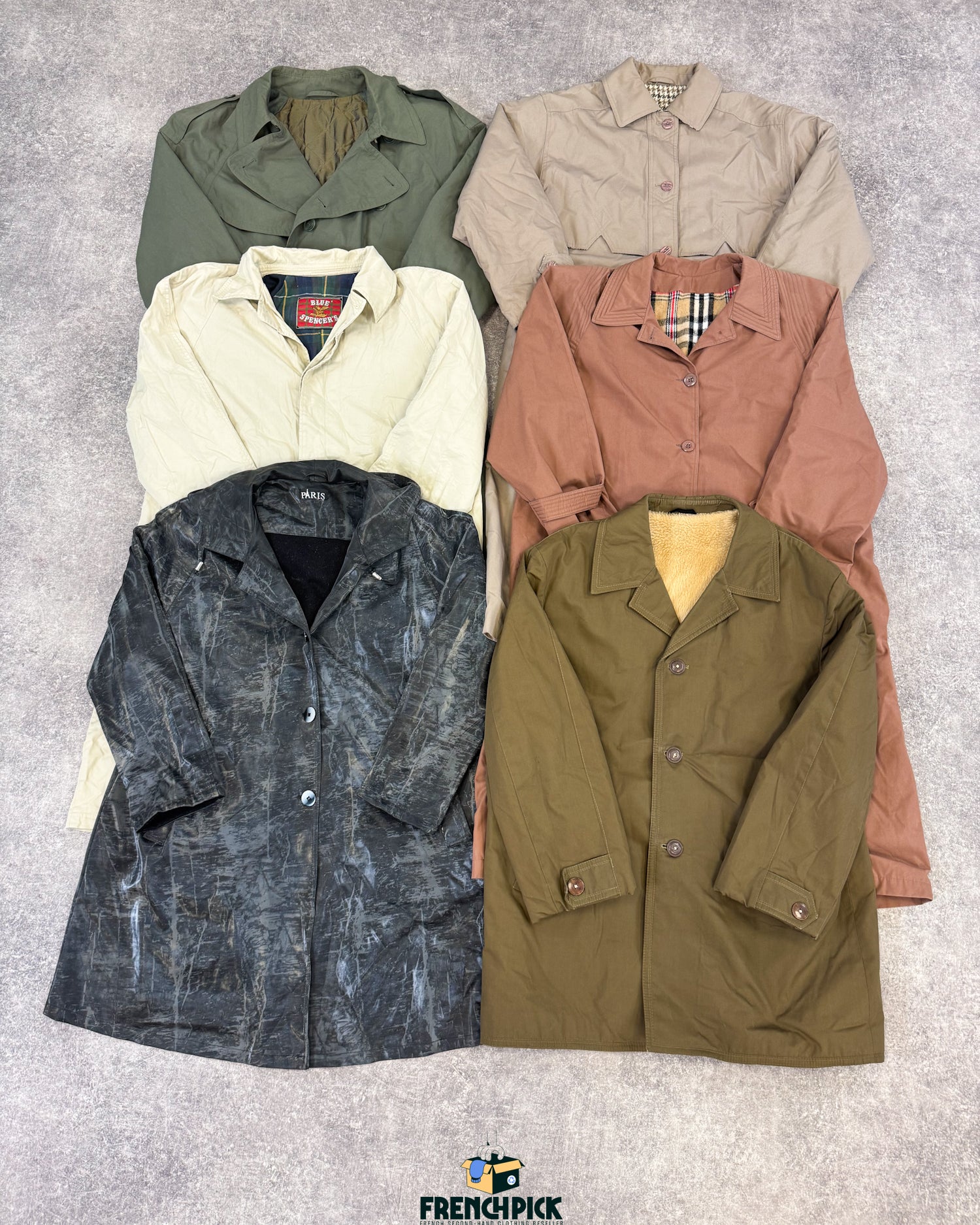 trench-double-doublure-manteau-homme-femme-vintage-moderne-vetement-grossiste-friperie-wholesaler-seconde-main-marque-occasion-textile-piece-annees-80-90-2000-2010-french-pick