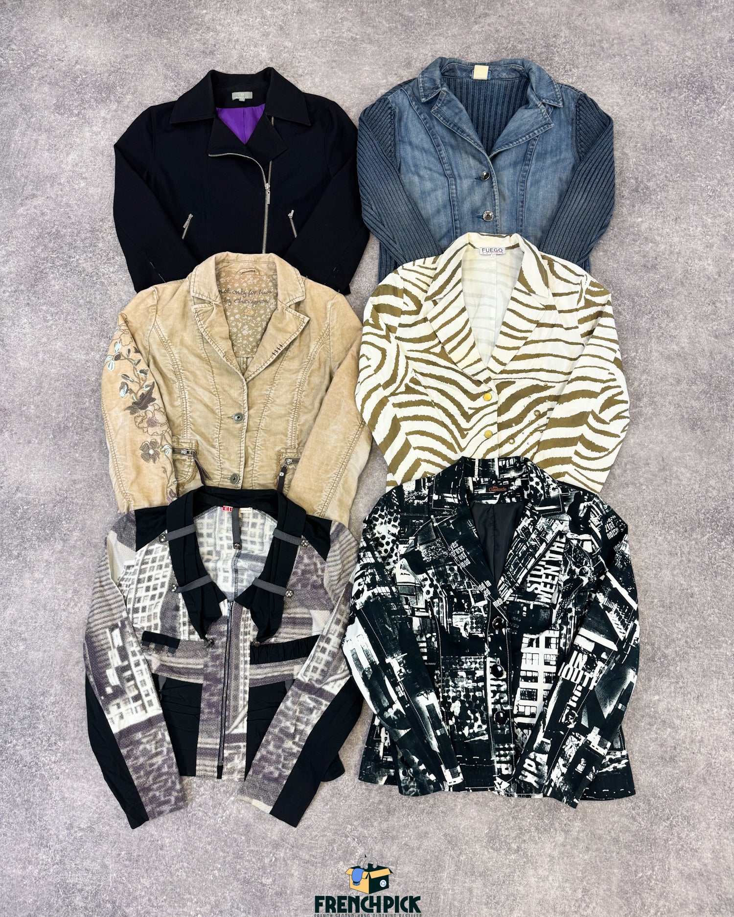 veste-Y2K-annees-2000-femme-vintage-vetement-grossiste-friperie-wholesaler-seconde-main-marque-occasion-textile-piece-annees-80-90-2000-2010-french-pick