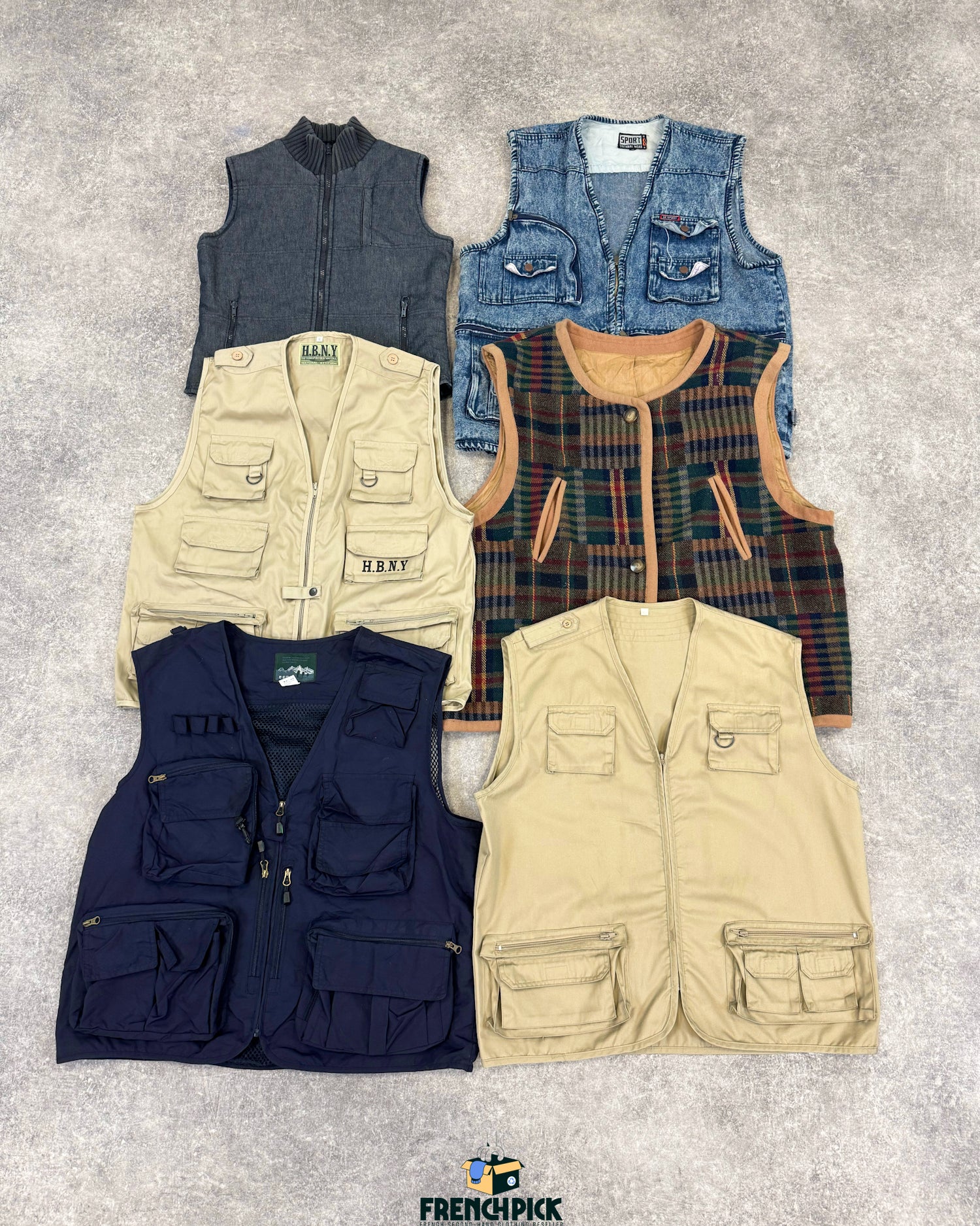 Veste-sans-manches-homme-femme-marque-moderne-vintage-vetement-grossiste-friperie-wholesaler-seconde-main-occasion-textile-piece-80-90-2000-2010