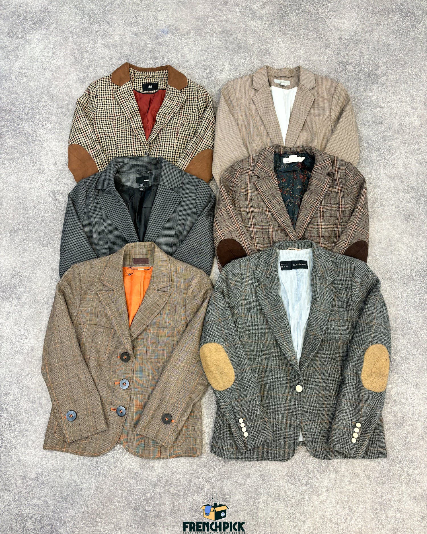 Blazer-carreaux-femme-marque-moderne-vintage-vetement-grossiste-friperie-wholesaler-seconde-main-occasion-textile-piece-80-90-2000-2010