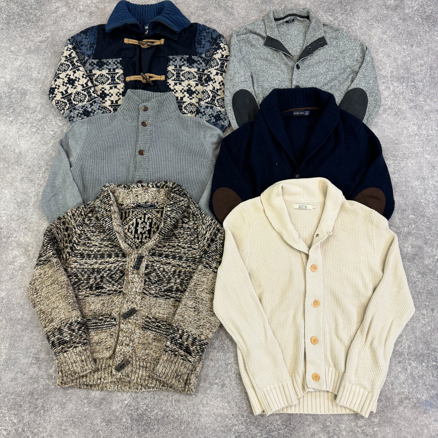cardigan-homme-hiver-grossiste-vintage-moderne-vetement-friperie-wholesaler-seconde-main-80-90-2000-2010