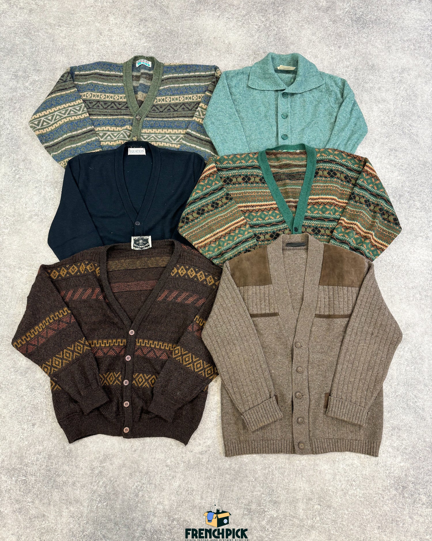 cardigan-homme-hiver-grossiste-vintage-moderne-vetement-friperie-wholesaler-seconde-main-80-90-2000-2010