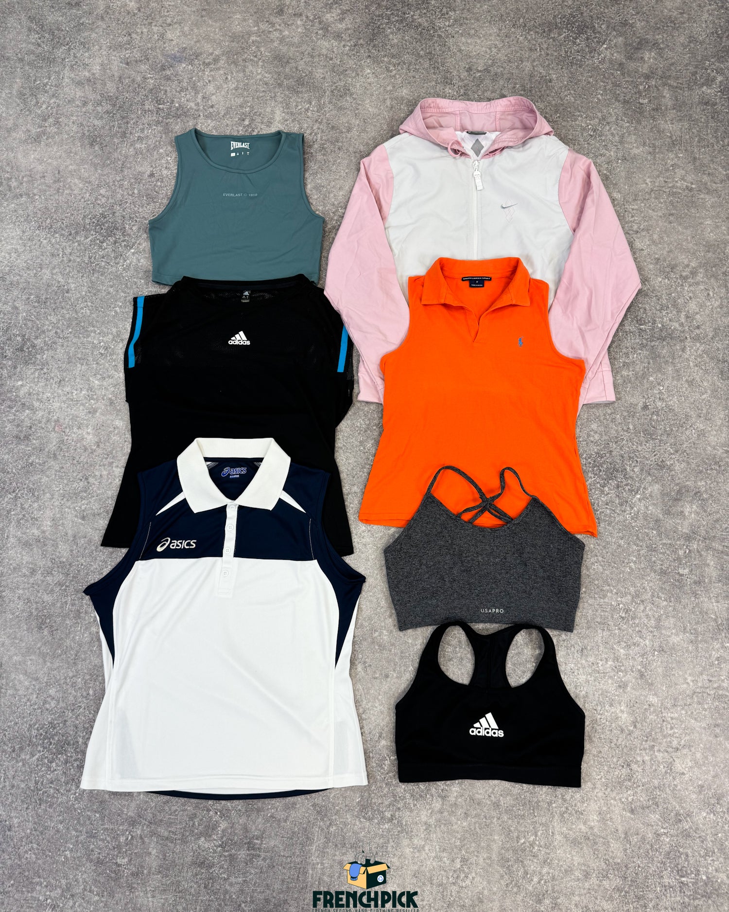 haut-sport-fitness-top-sport-yoga-foot-football-running-course-tennis-femme-marque-moderne-vintage-vetement-grossiste-friperie-wholesaler-seconde-main-occasion-textile-piece-80-90-2000-2010