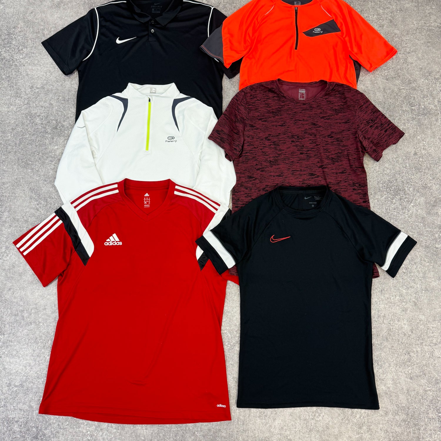 haut-sport-fitness-top-sport-foot-football-running-course-tennis-homme-marque-moderne-vintage-vetement-grossiste-friperie-wholesaler-seconde-main-occasion-textile-piece-80-90-2000-2010