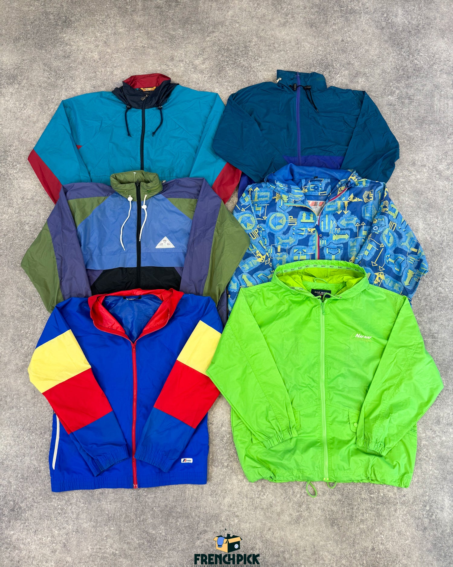 impermeable-veste-coupe-vent-femme-homme-moderne-vintage-vetement-grossiste-friperie-wholesaler-seconde-main-marque-occasion-textile-piece-annees-80-90-2000-2010-french-pick