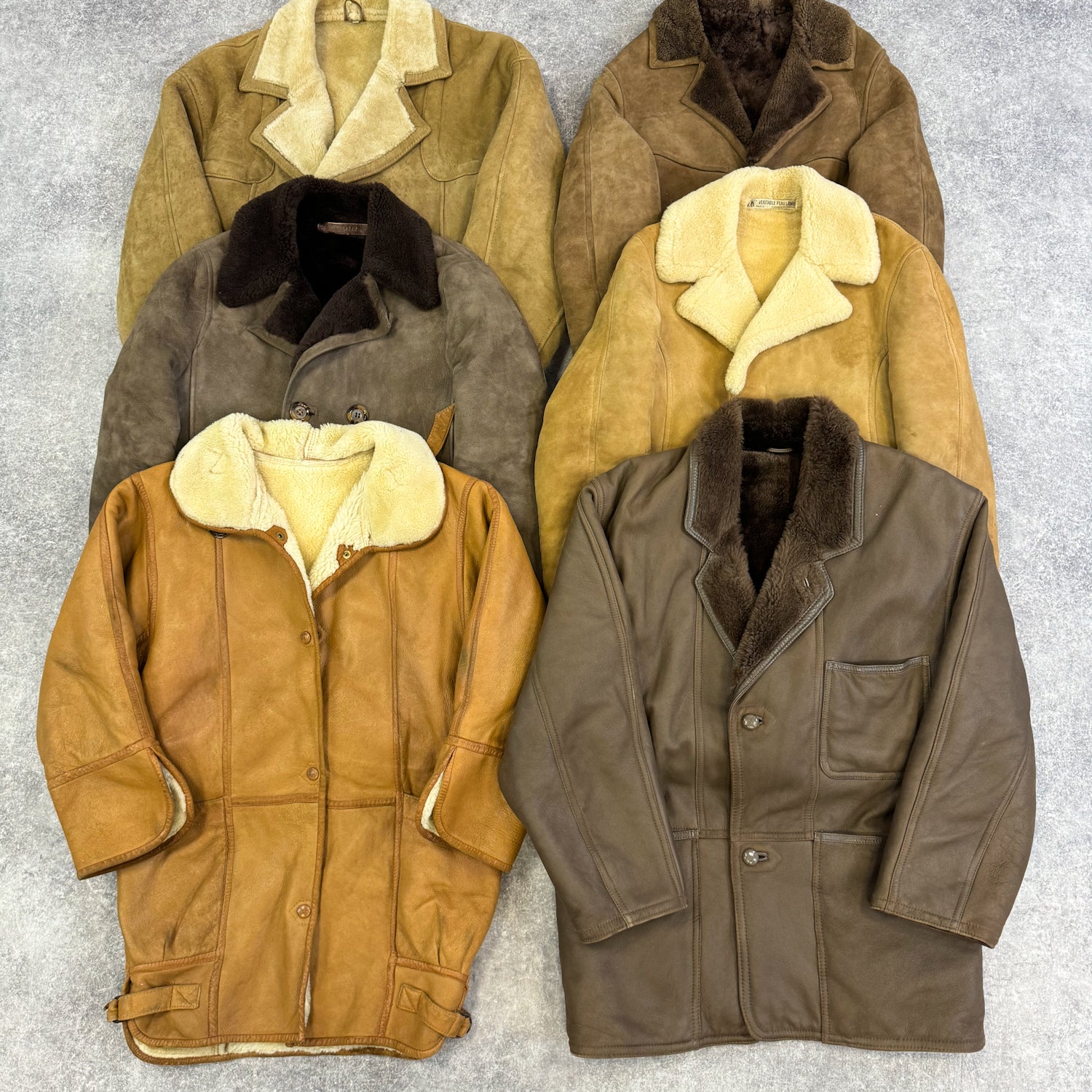 manteau-peau-retournee-homme-grossiste-vintage-vetement-friperie-wholesaler-seconde-main-80-90-2000-2010
