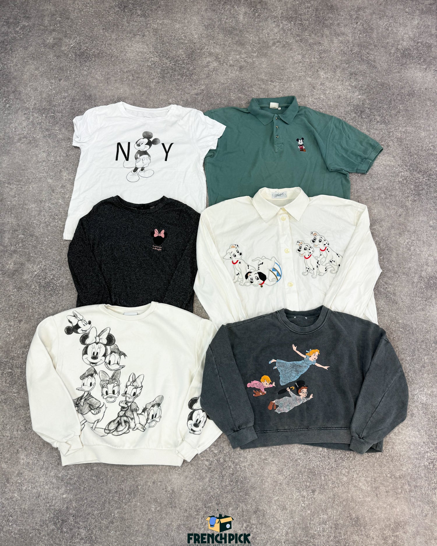 isney-mickey-pull-sweat-t-shirts-accessoires-grossiste-vintage-moderne-vetement-friperie-wholesaler-seconde-main-80-90-2000-2010