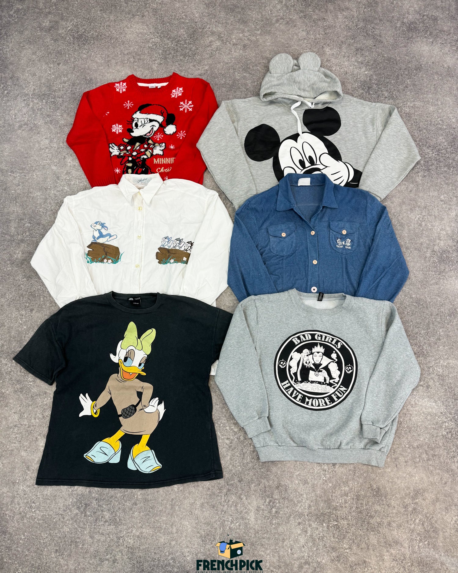 isney-mickey-pull-sweat-t-shirts-accessoires-grossiste-vintage-moderne-vetement-friperie-wholesaler-seconde-main-80-90-2000-2010