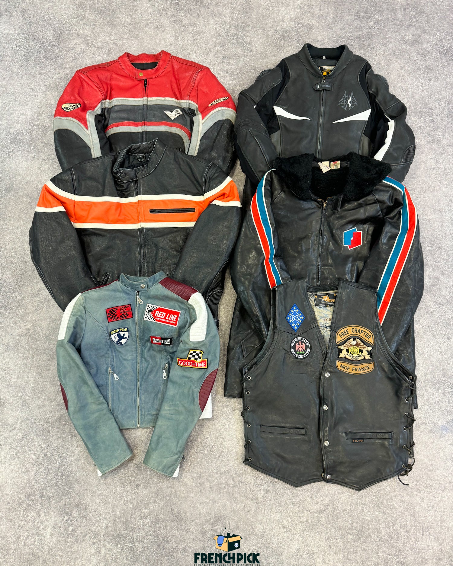 moto-cuir-veste-manteau-combinaison-homme-femme-grossiste-vintage-vetement-friperie-wholesaler-seconde-main-80-90-2000-2010