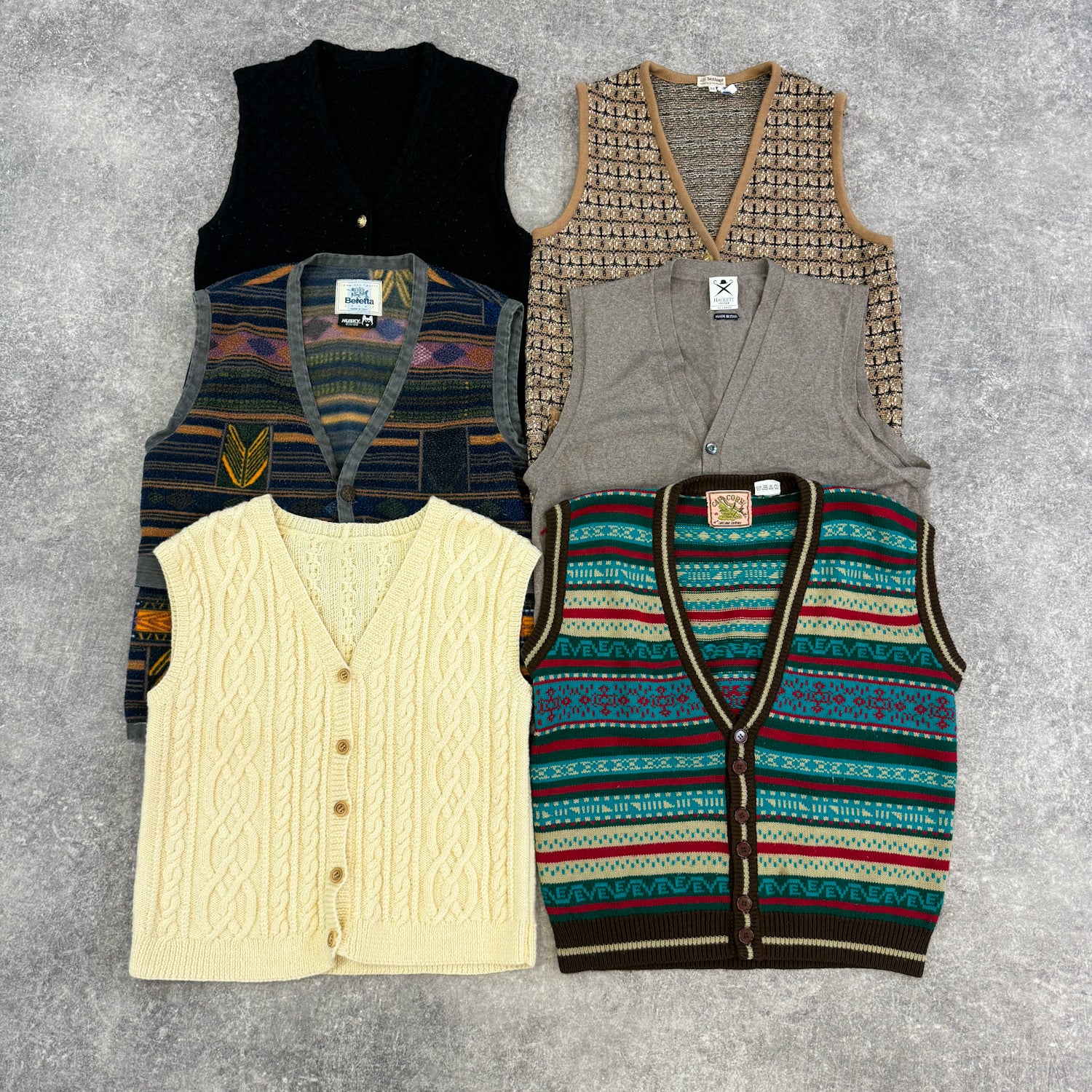 pull-sans-manche-laine-hiver-grossiste-vintage-moderne-vetement-friperie-wholesaler-seconde-main-80-90-2000-2010