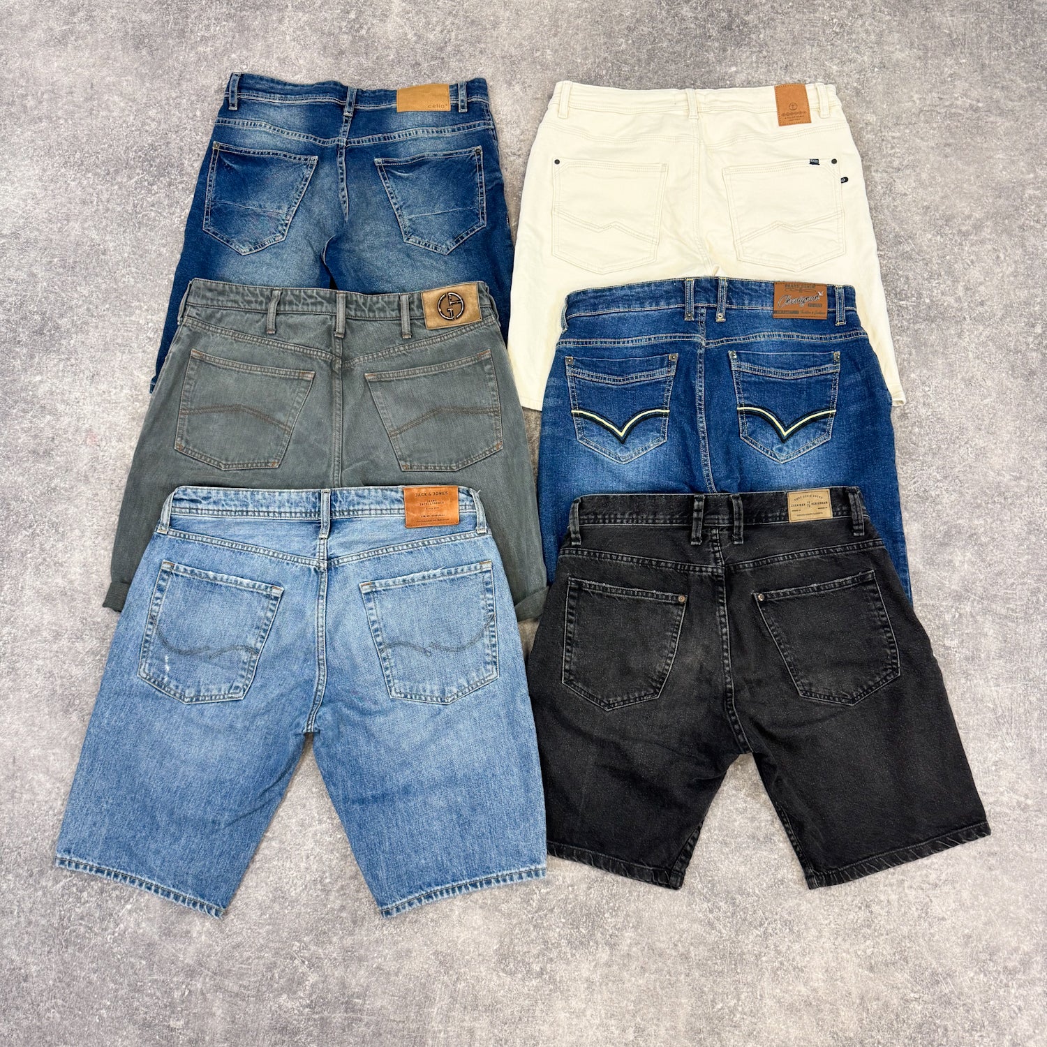 short-en-jean-homme-marque-moderne-vintage-vetement-grossiste-friperie-wholesaler-seconde-main-occasion-textile-piece-80-90-2000-2010
