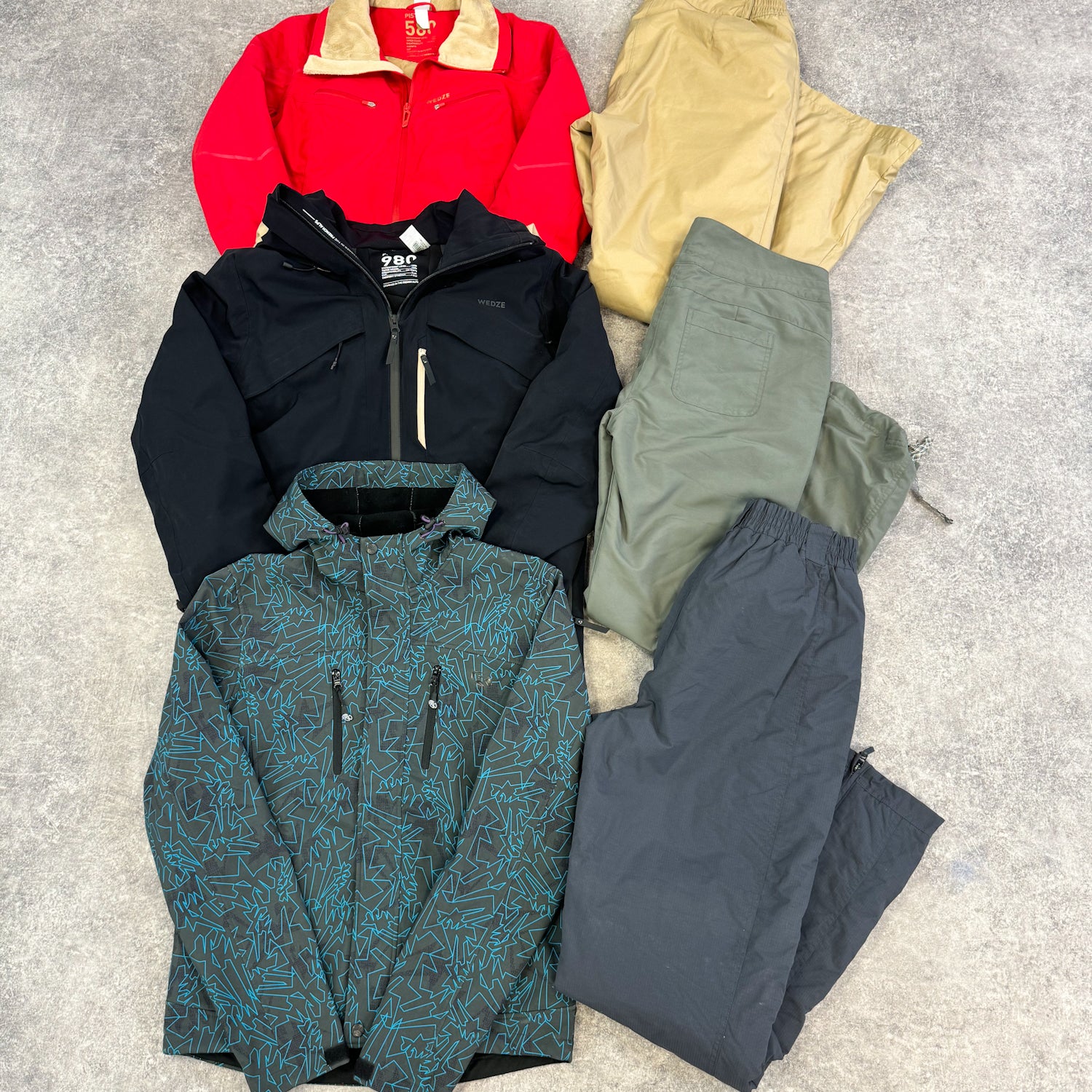 ski-combinaison-pantalon-neige-sport-montagne-hiver-femme-homme-technique
