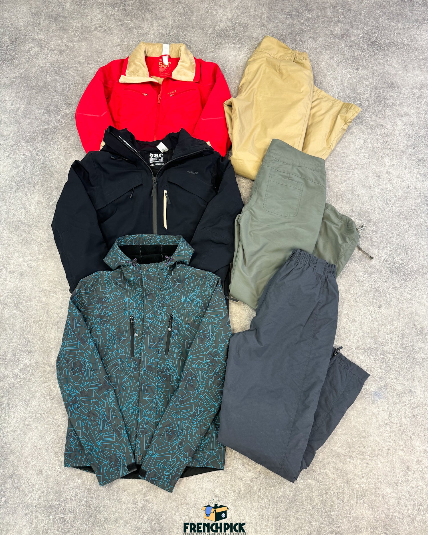 ski-combinaison-pantalon-neige-sport-montagne-hiver-femme-homme-technique