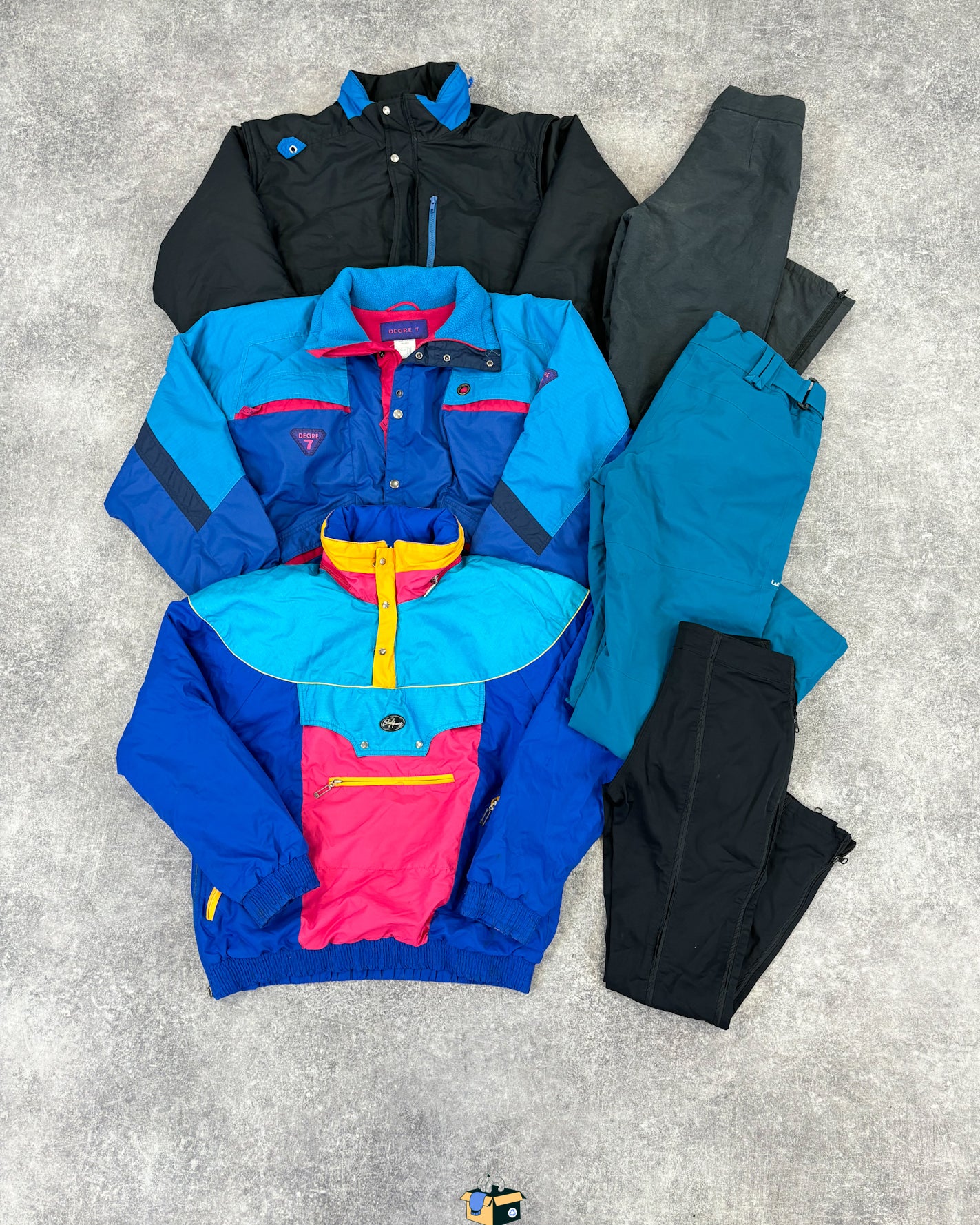 ski-combinaison-pantalon-neige-sport-montagne-hiver-femme-homme-technique