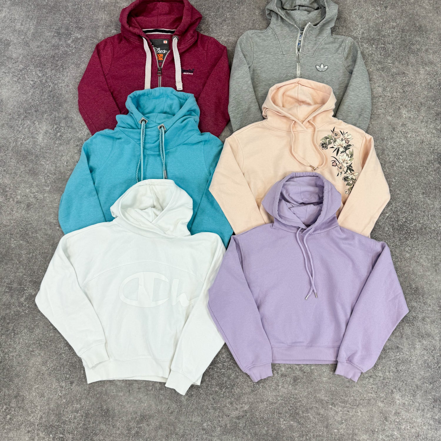 sweat-femme-grossiste-moderne-vetement-friperie-wholesaler-seconde-main-80-90-2000-2010