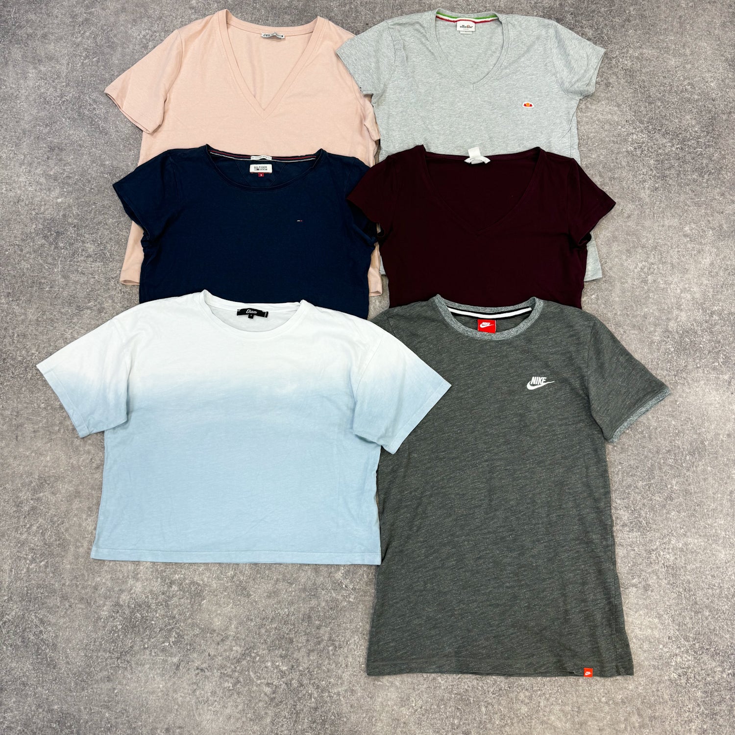 t-shirt-femme-grossiste-moderne-vetement-friperie-wholesaler-seconde-main-80-90-2000-2010
