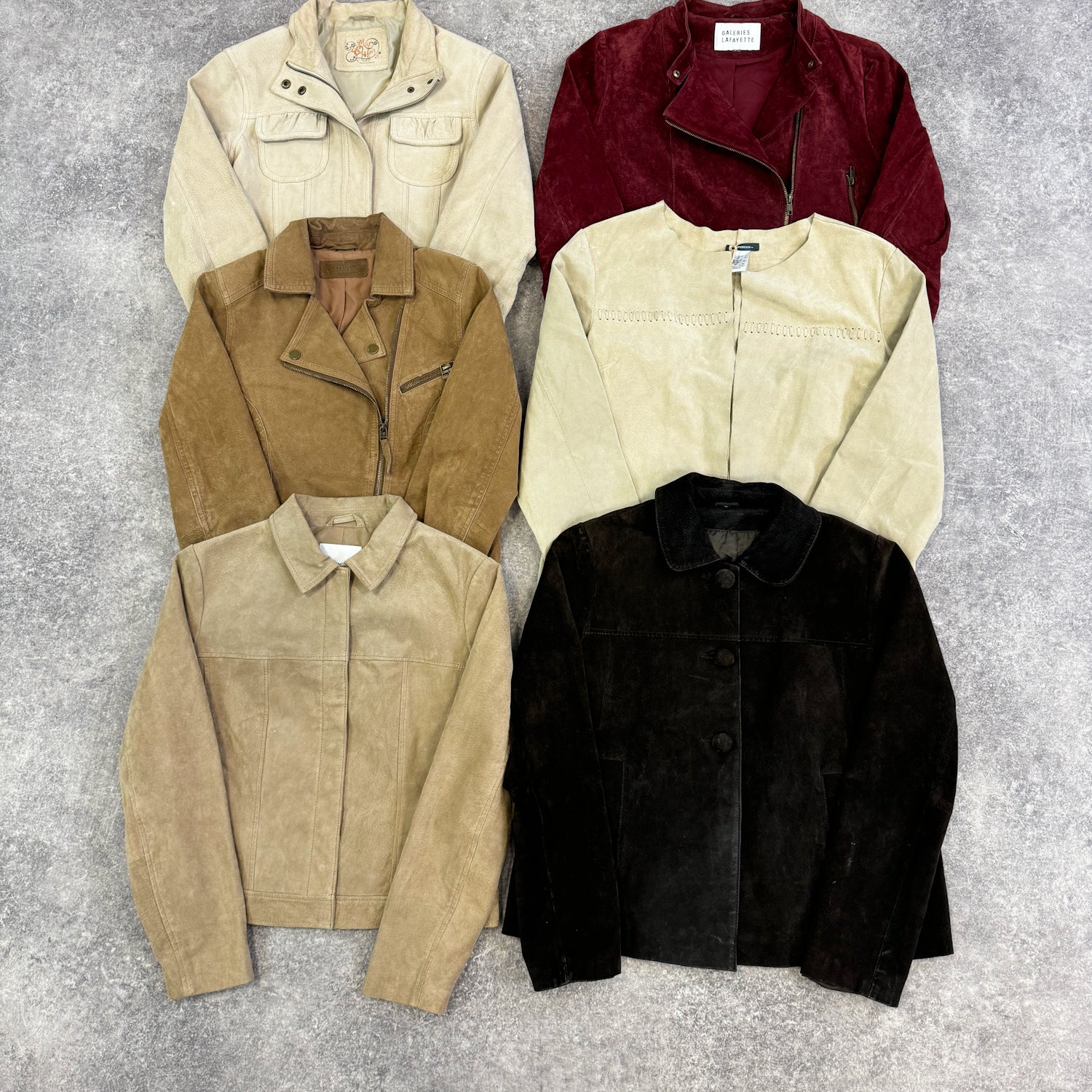 veste-daim-femme-grossiste-moderne-vetement-friperie-wholesaler-seconde-main-80-90-2000-2010