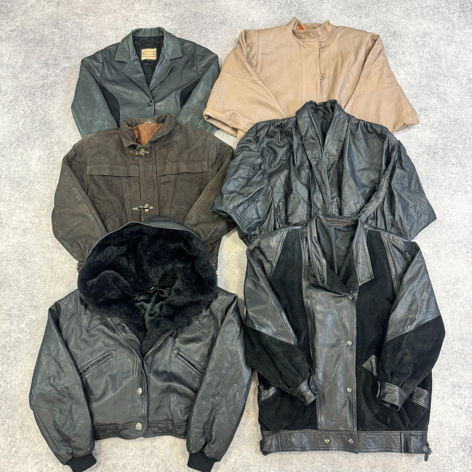 veste-cuir-femme-grossiste-vintage-vetement-friperie-wholesaler-seconde-main-80-90-2000-2010