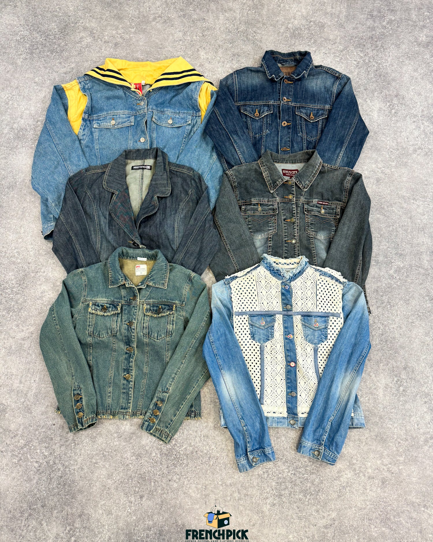 veste-jean-femme-grossiste-vintage-moderne-vetement-friperie-wholesaler-seconde-main-80-90-2000-2010