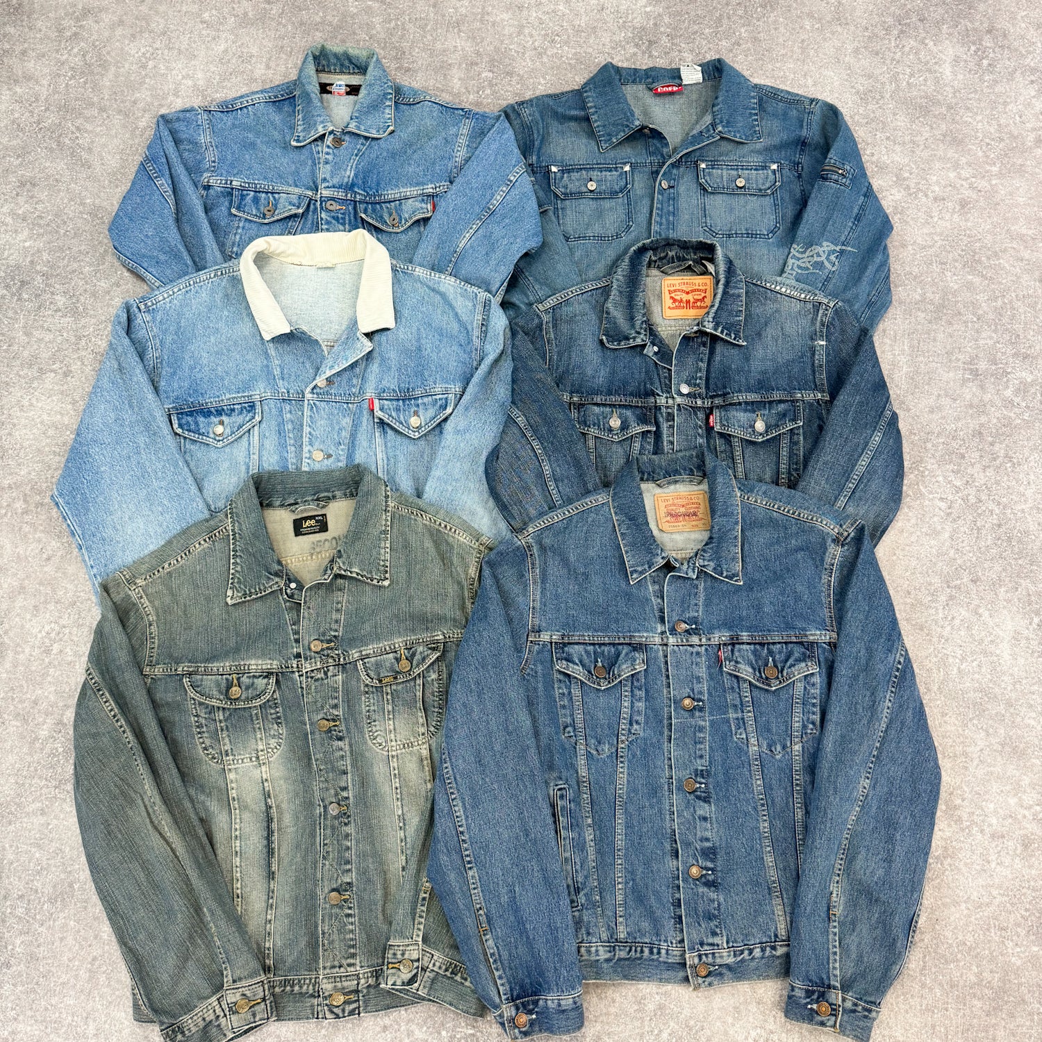 veste-jean-homme-grossiste-vintage-vetement-friperie-wholesaler-seconde-main-80-90-2000-2010