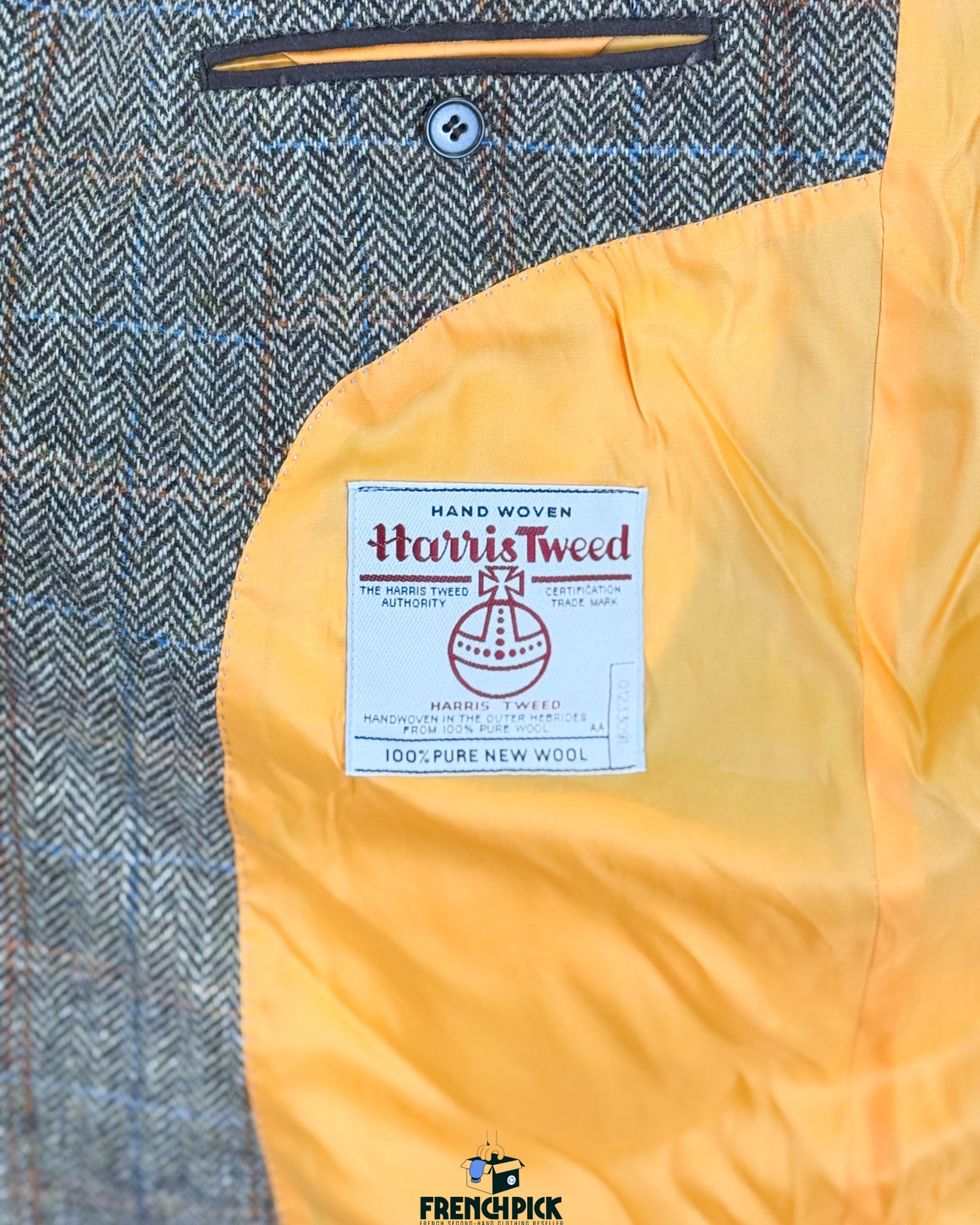 blazer-harris-tweed-homme-femme-vintage-moderne-laine-tweed-british-tailoring-veste-structuree-motifs-carreaux-chevrons-seconde-main-friperie-grossiste-wholesaler-vetement-vintage-80-90-2000-french-pick-reseller-vinted