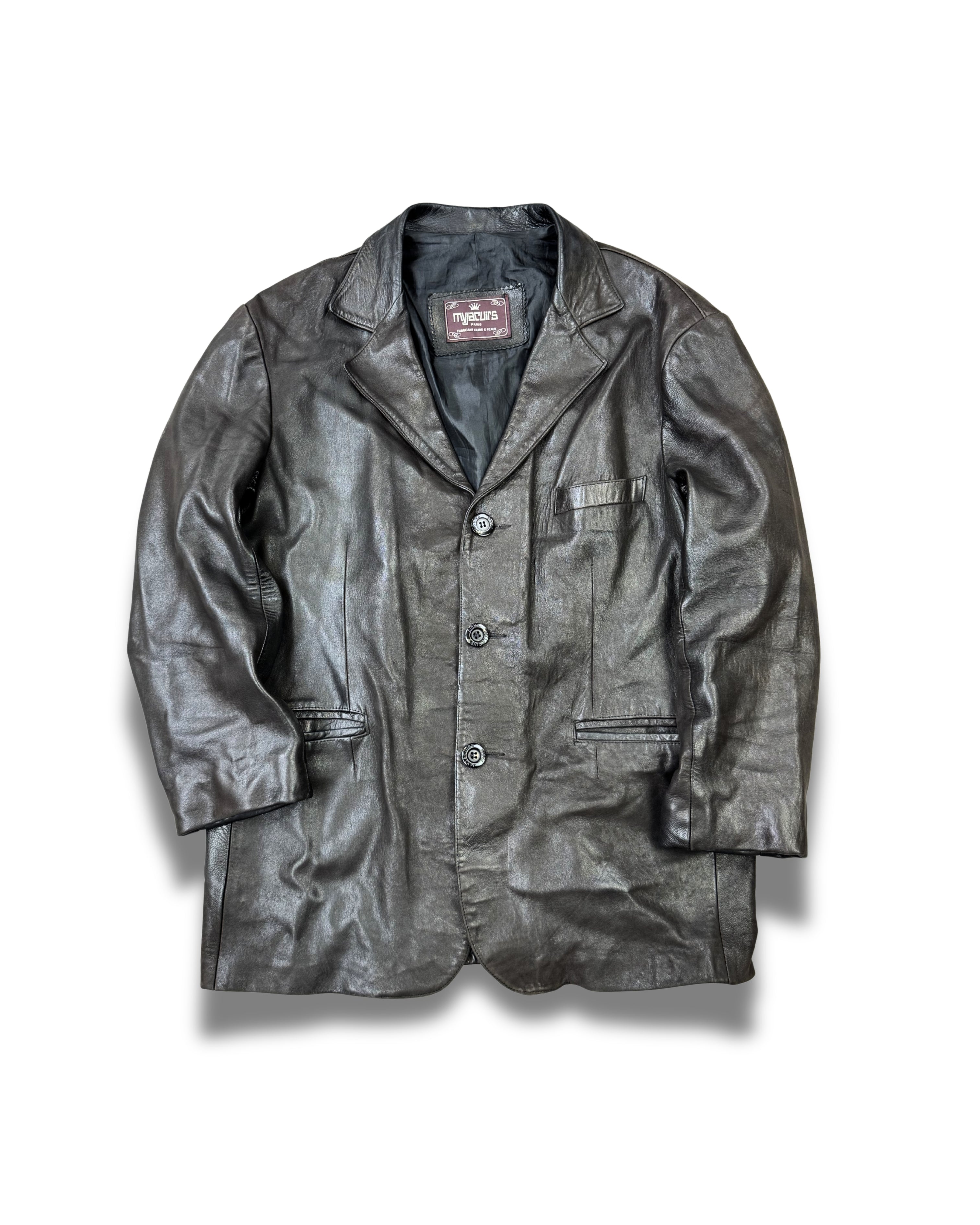 cuirs-veste-en-cuir-blazer-vintage-vrai-cuir-de-vache-daimpatine-ancien-homme-vintage-vetements-femme-vintage-vetement-grossiste-friperie-wholesaler-seconde-main-marque-occasion-textile-piece-annees-80-90-2000-2010-french-pick-reseller-vinted-reseller-vinted-vente-en-ligne
